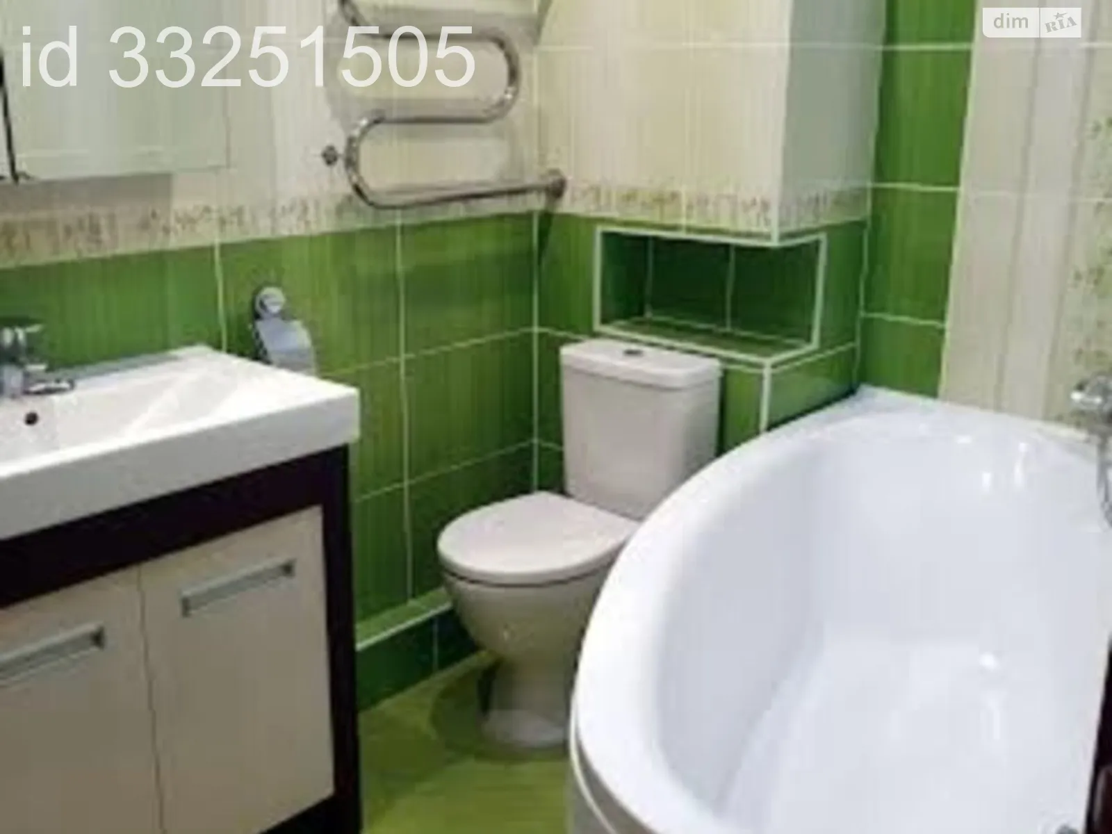 Продается 1-комнатная квартира 41 кв. м в Киеве, ул. Юрия Шумского, 5 - фото 1