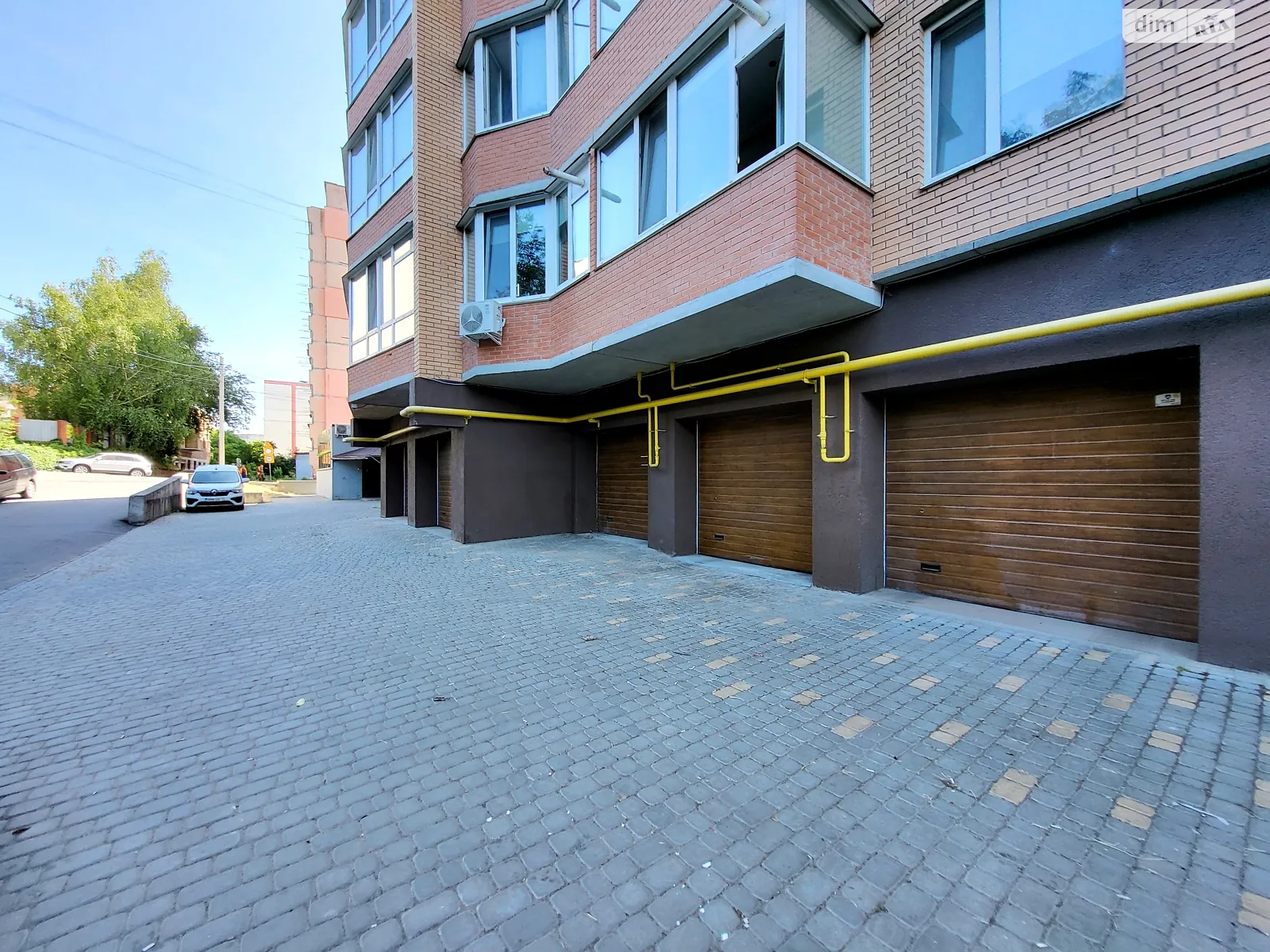 Продается отдельно стоящий гараж под легковое авто на 17.7 кв. м, цена: 20000 $ - фото 1
