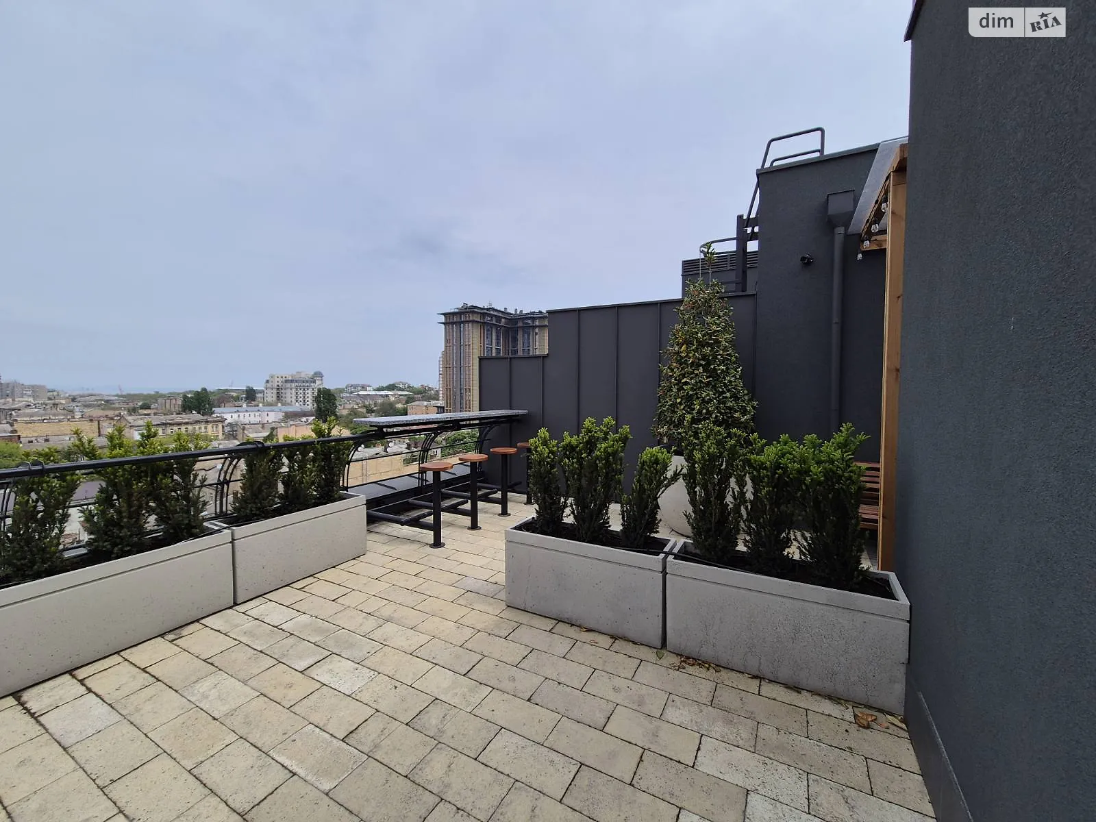 Продається 1-кімнатна квартира 45 кв. м у Одесі, вул. Гімназична, 13 - фото 1