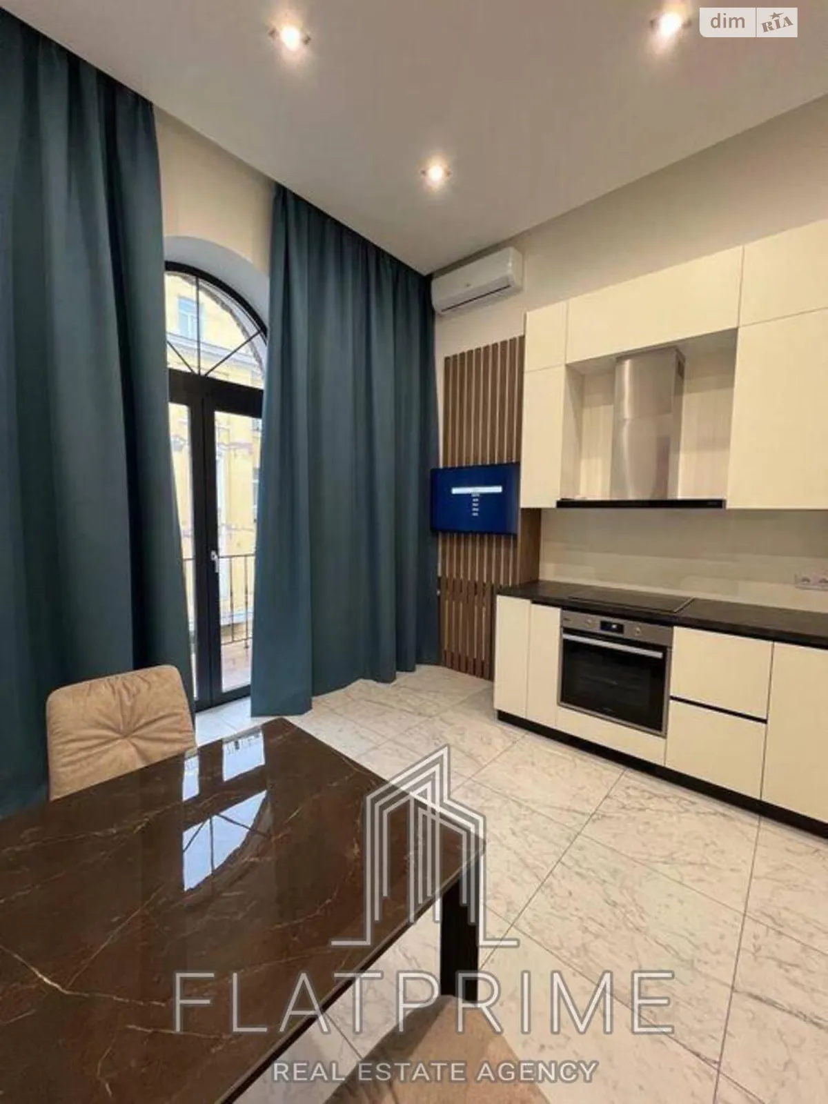 Продається 2-кімнатна квартира 61.8 кв. м у Києві, вул. Шовковична, 23 - фото 1