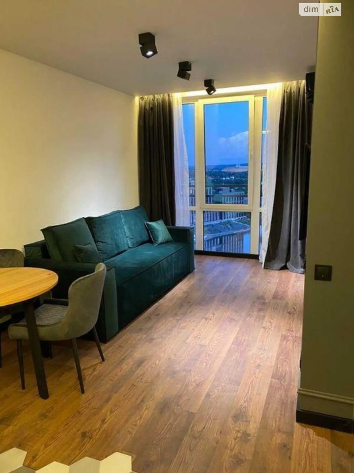 Продается 1-комнатная квартира 45 кв. м в Киеве, наб. Днепровская, 16Г - фото 1