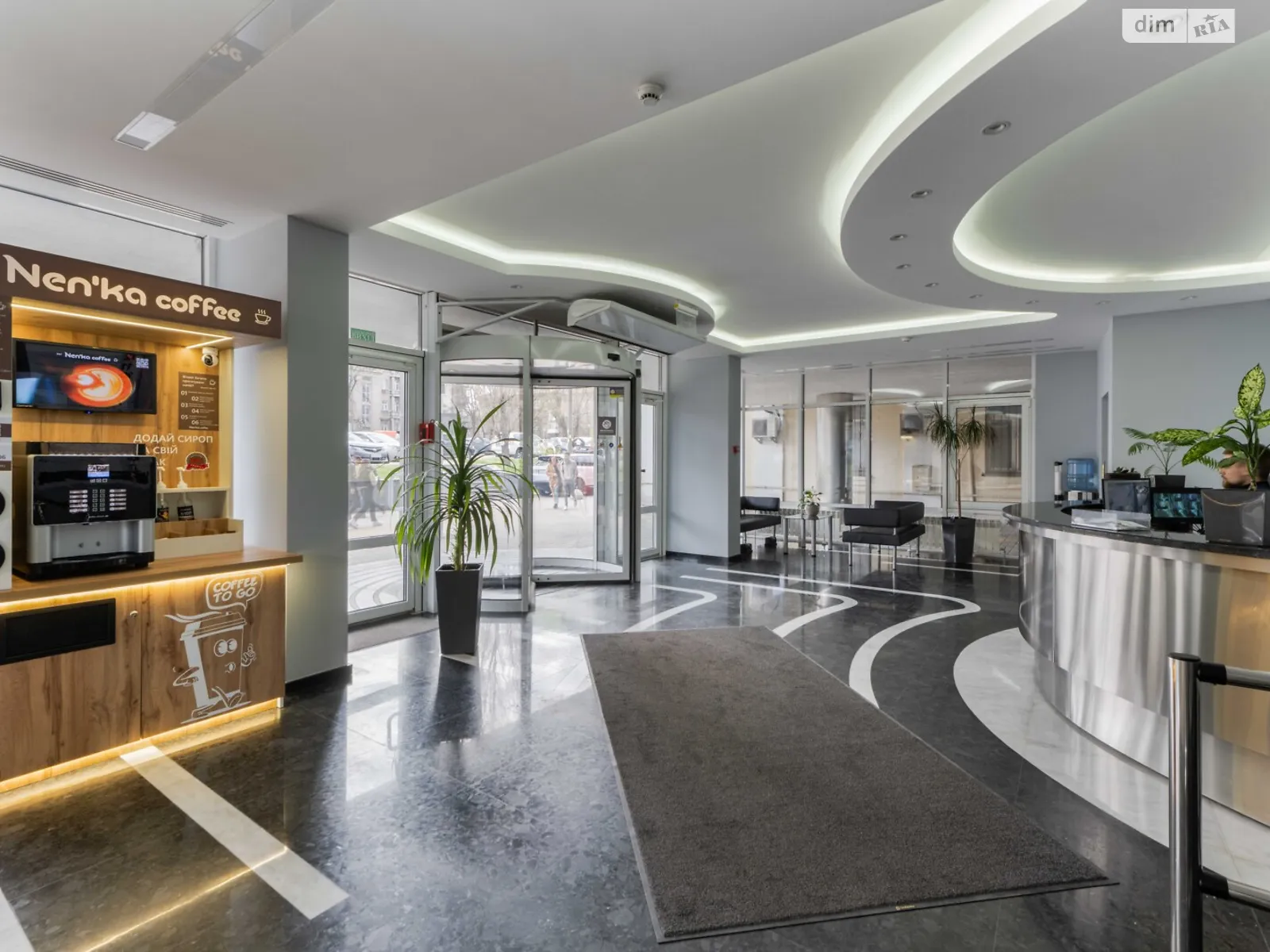 Сдается в аренду офис 274 кв. м в бизнес-центре, цена: 2192 $ - фото 1