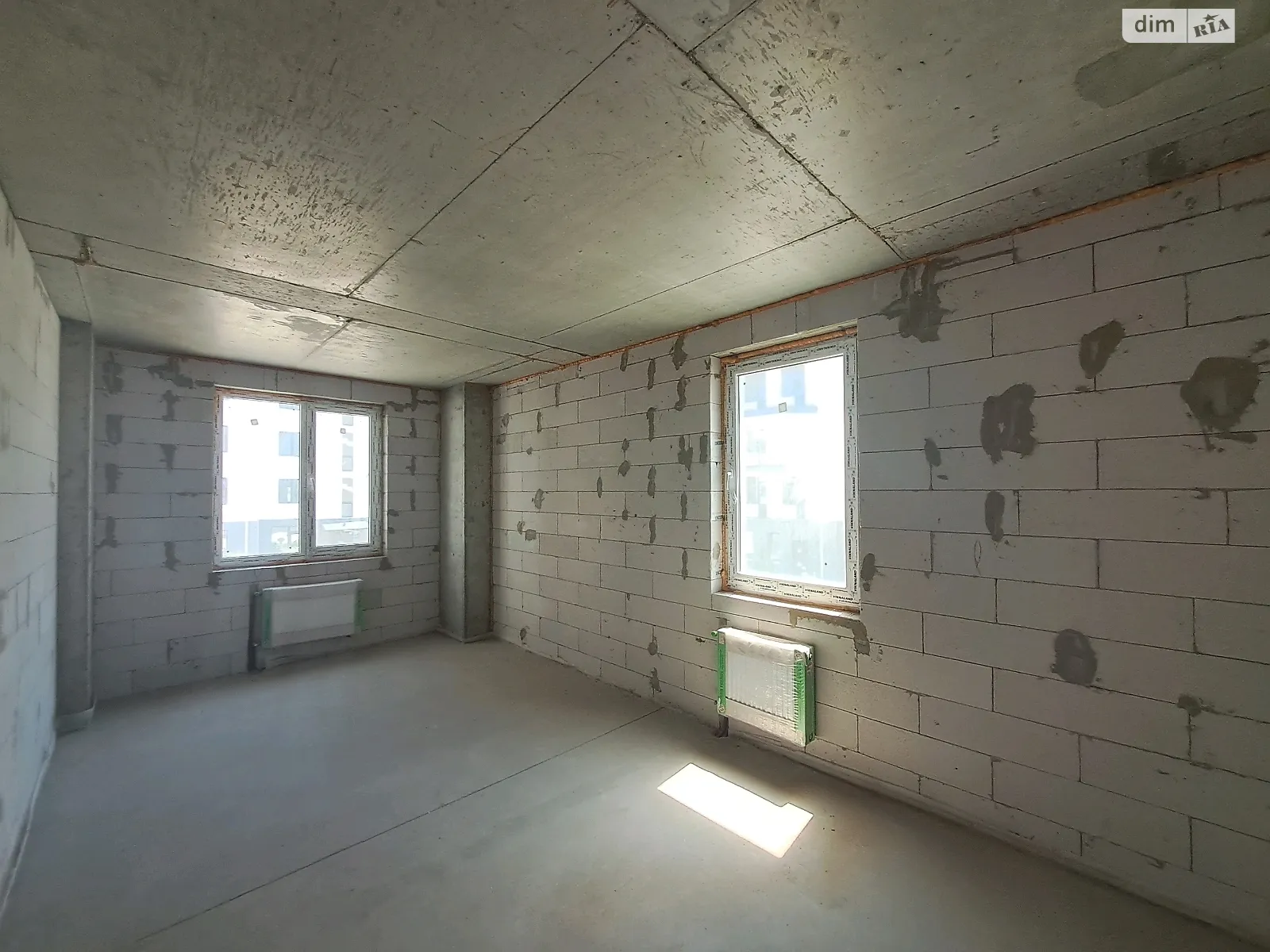 Продается 2-комнатная квартира 45 кв. м в Крыжановка, ул. Академика Сахарова, 11 - фото 1