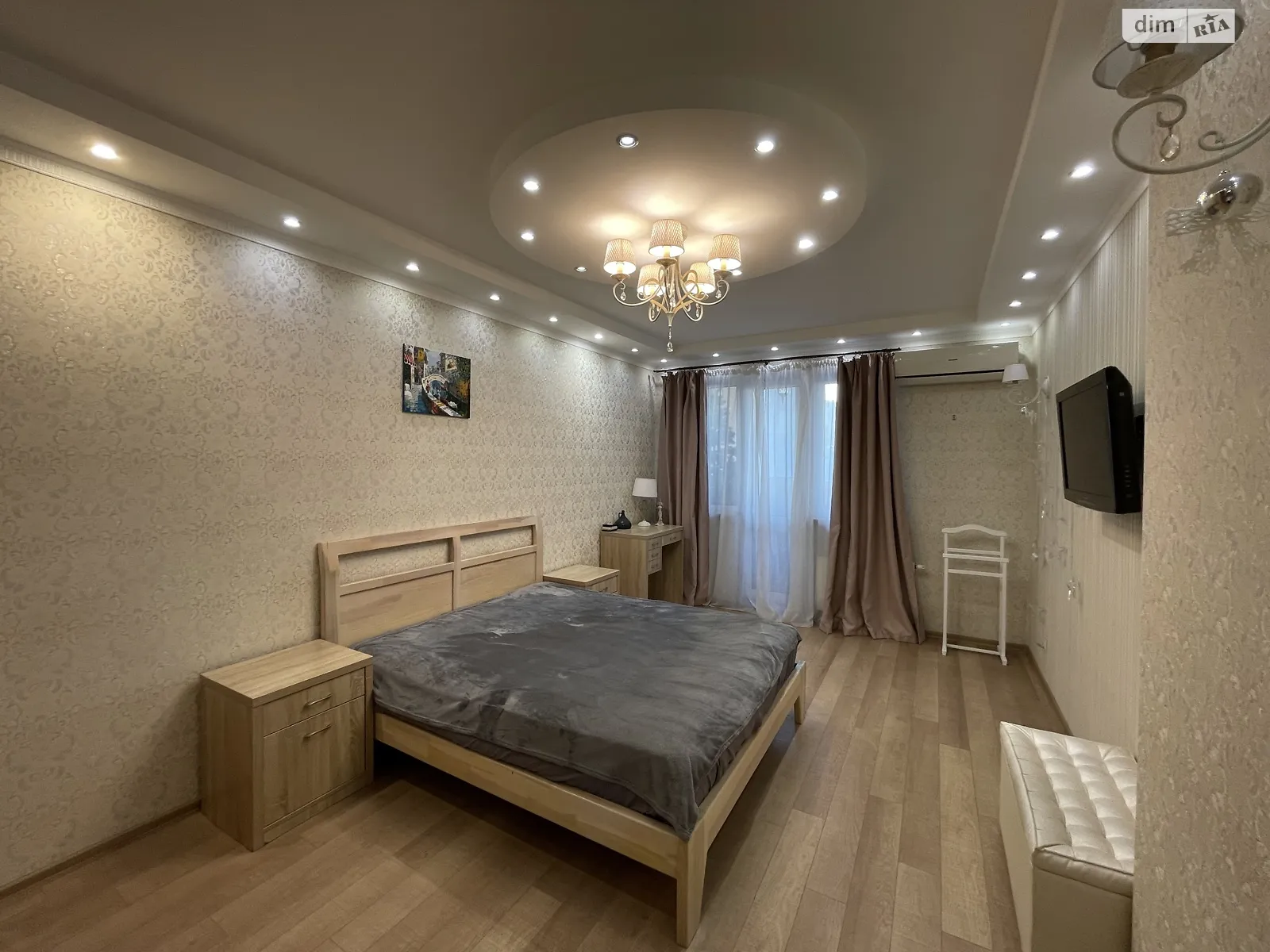 Продається 3-кімнатна квартира 123 кв. м у Києві, вул. Михайла Максимовича, 3Г - фото 1