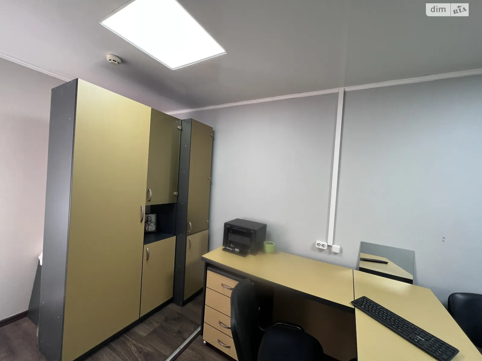 Здається в оренду офіс 15 кв. м в бізнес-центрі, цена: 8500 грн - фото 1