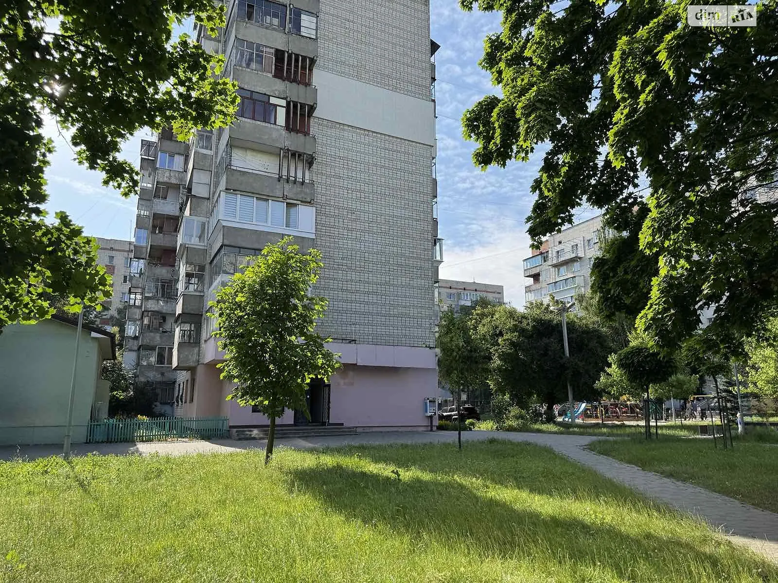 Продается 1-комнатная квартира 35.6 кв. м в Львове, ул. Шевченко Тараса - фото 1