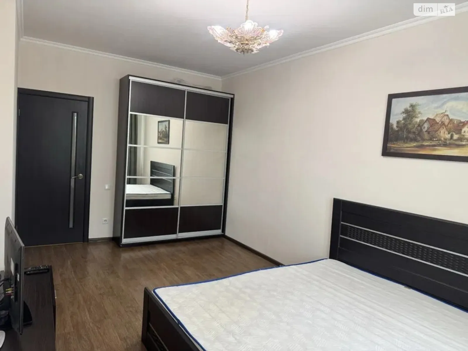 Продається 1-кімнатна квартира 39 кв. м у Києві, вул. Володимира Наумовича, 4А - фото 1