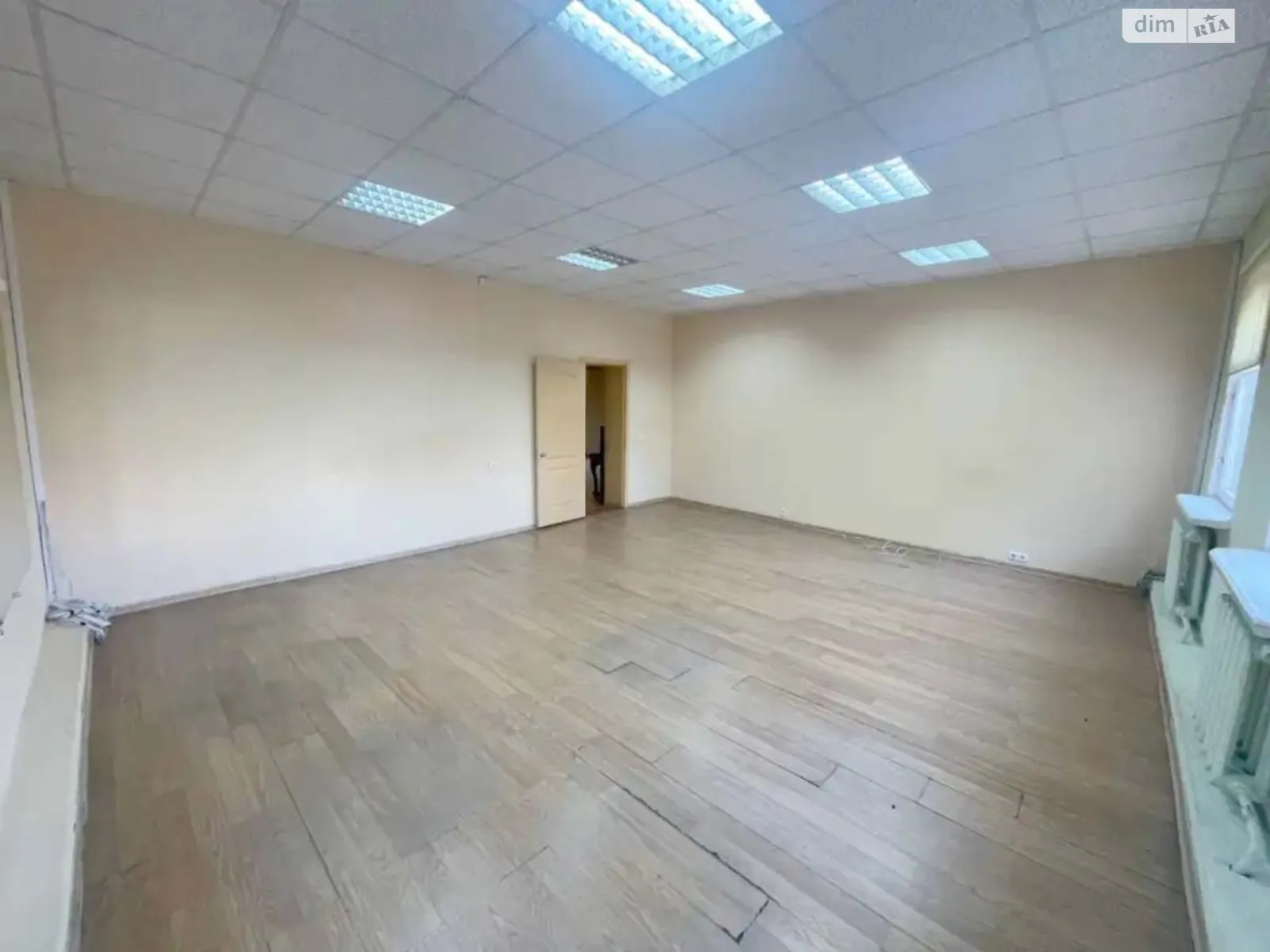 Продається офіс 300 кв. м в бізнес-центрі, цена: 225000 $ - фото 1