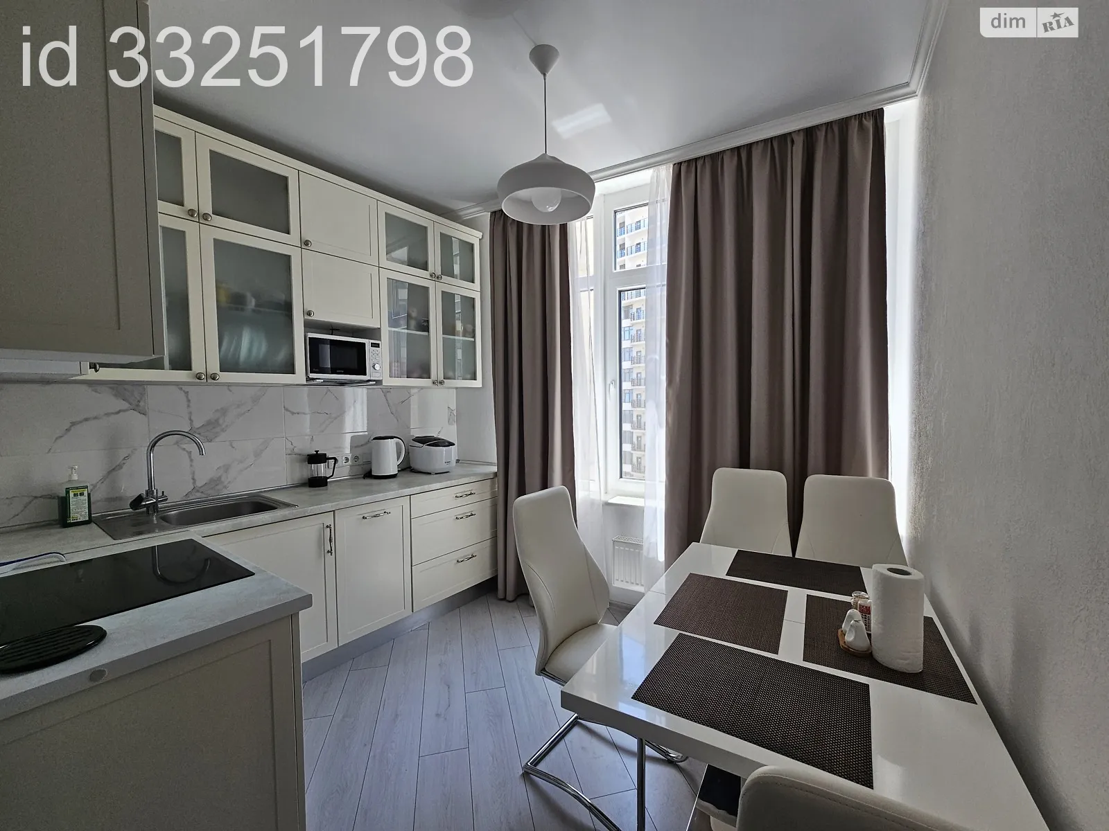Продается 2-комнатная квартира 62 кв. м в Одессе, ул. Валерия Самофалова, 16А/1 - фото 1