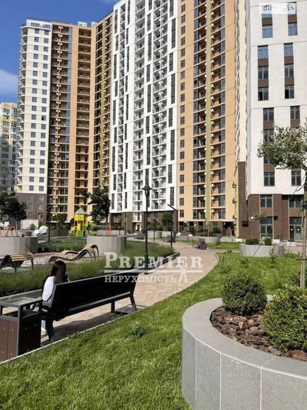 Продається 2-кімнатна квартира 63 кв. м у Одесі, вул. Краснова - фото 1