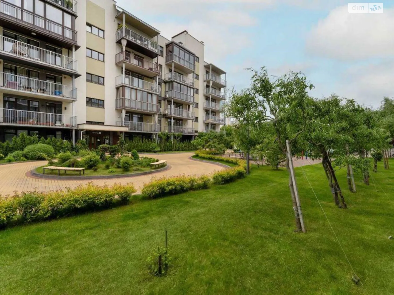 Продается 2-комнатная квартира 56 кв. м в Киеве, ул. Сергeя Данченко, 26А - фото 1