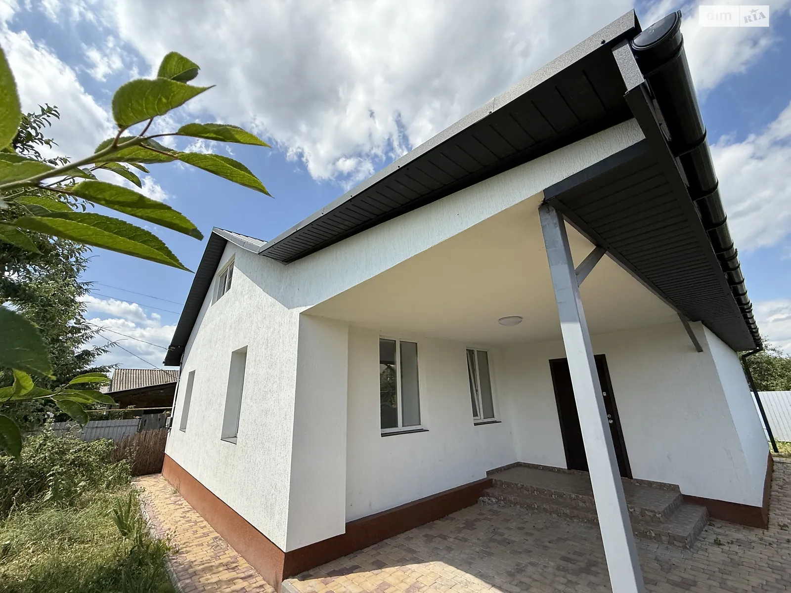 Продається одноповерховий будинок 98 кв. м з каміном, цена: 85000 $ - фото 1