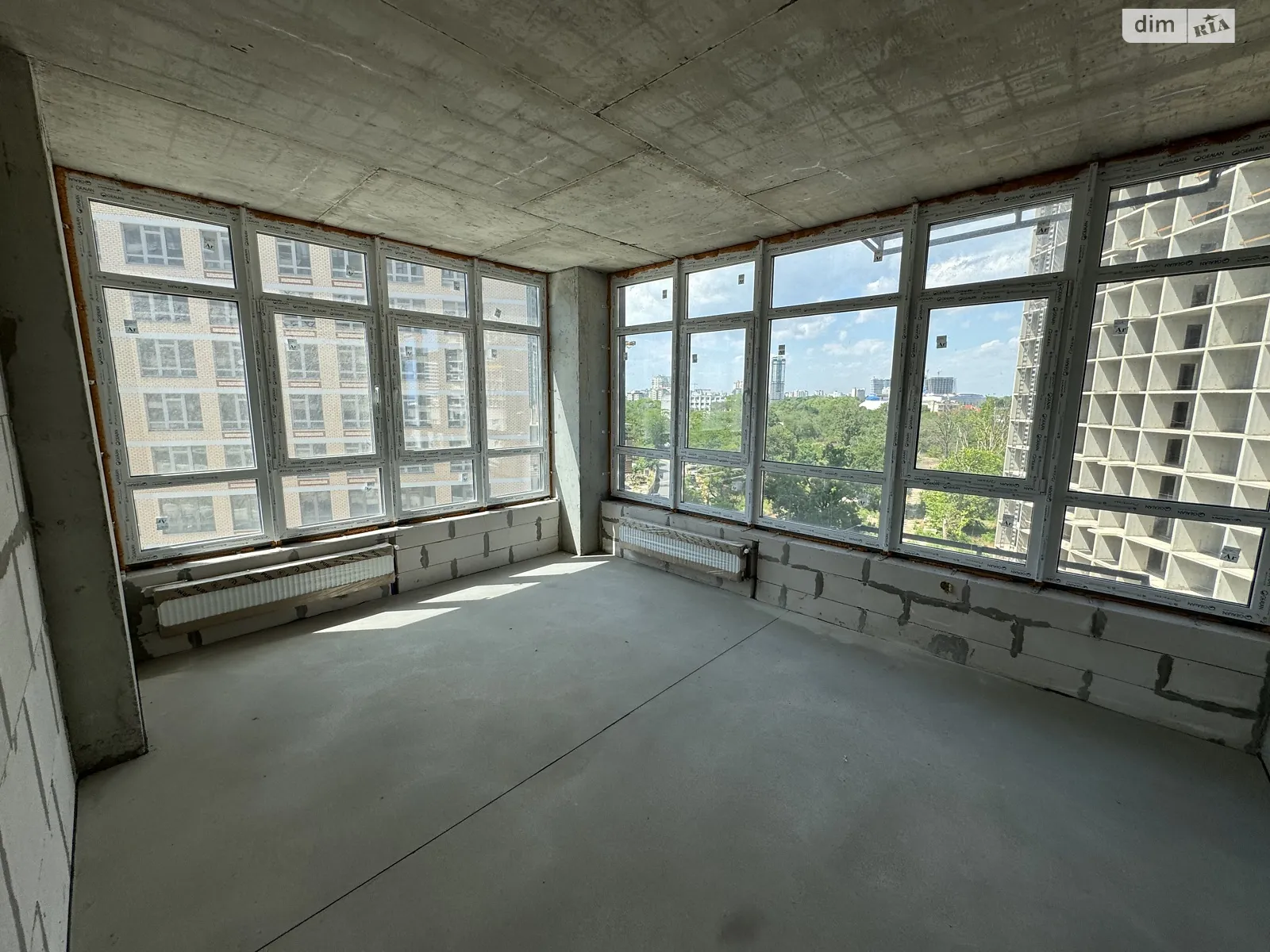 Продається 3-кімнатна квартира 105 кв. м у Одесі, пров. Курортний, 2 - фото 1