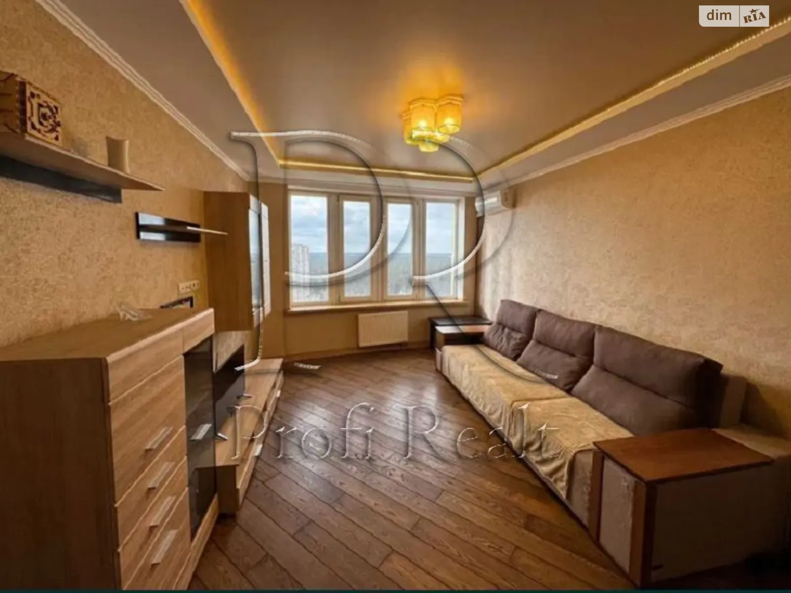 Продается 1-комнатная квартира 59.6 кв. м в Киеве, ул. Олевская, 9 - фото 1