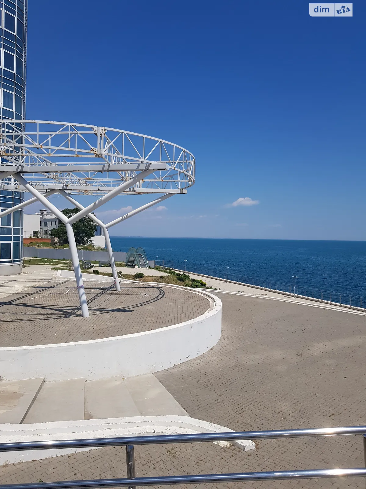 Продається 3-кімнатна квартира 120 кв. м у Одесі, пров. Морехідний - фото 1