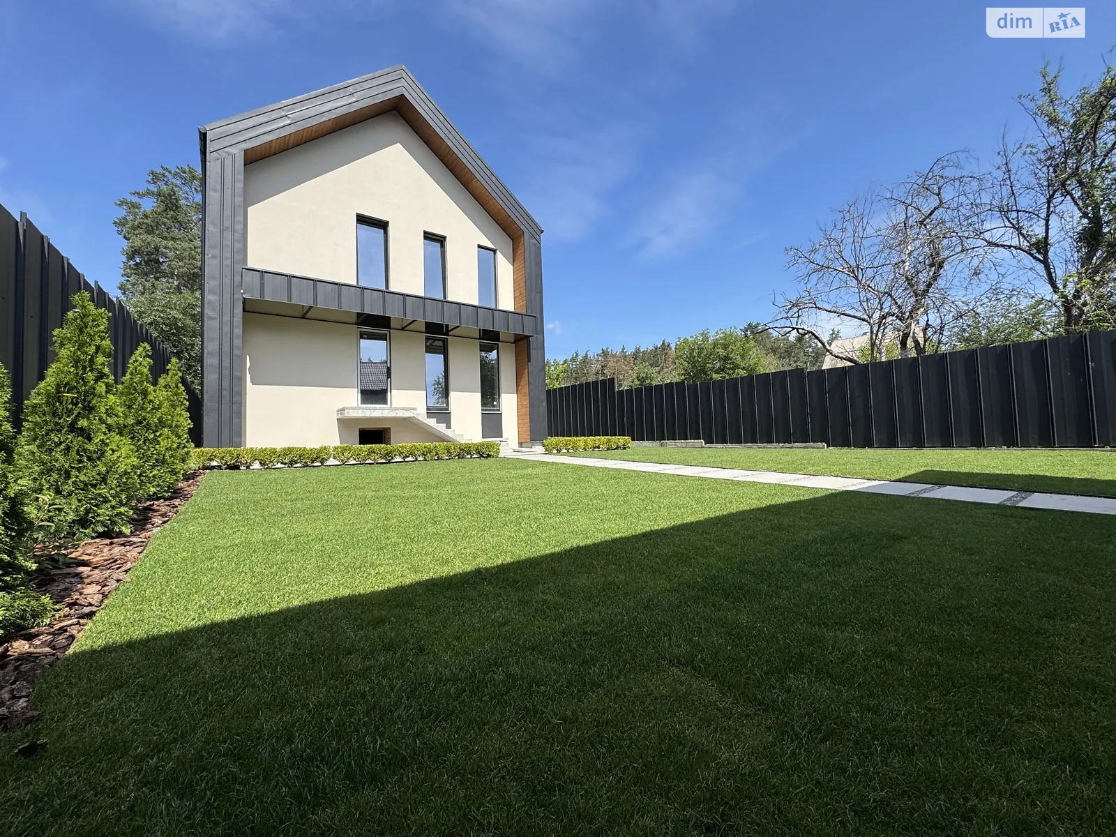 Продается дом на 2 этажа 152 кв. м с террасой, цена: 205000 $ - фото 1