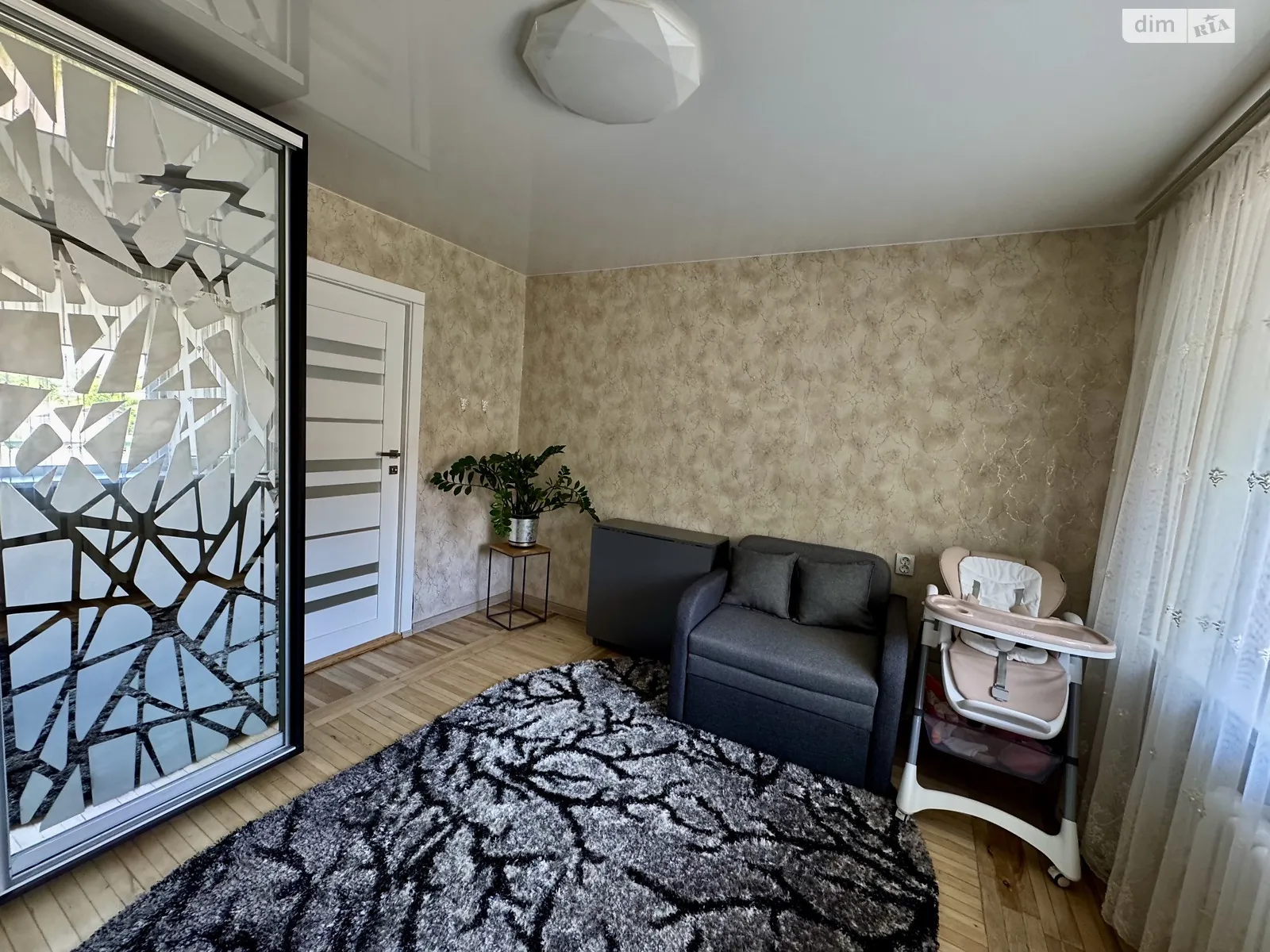 Продається 2-кімнатна квартира 50 кв. м у Вінниці, вул. Київська, 126 - фото 1