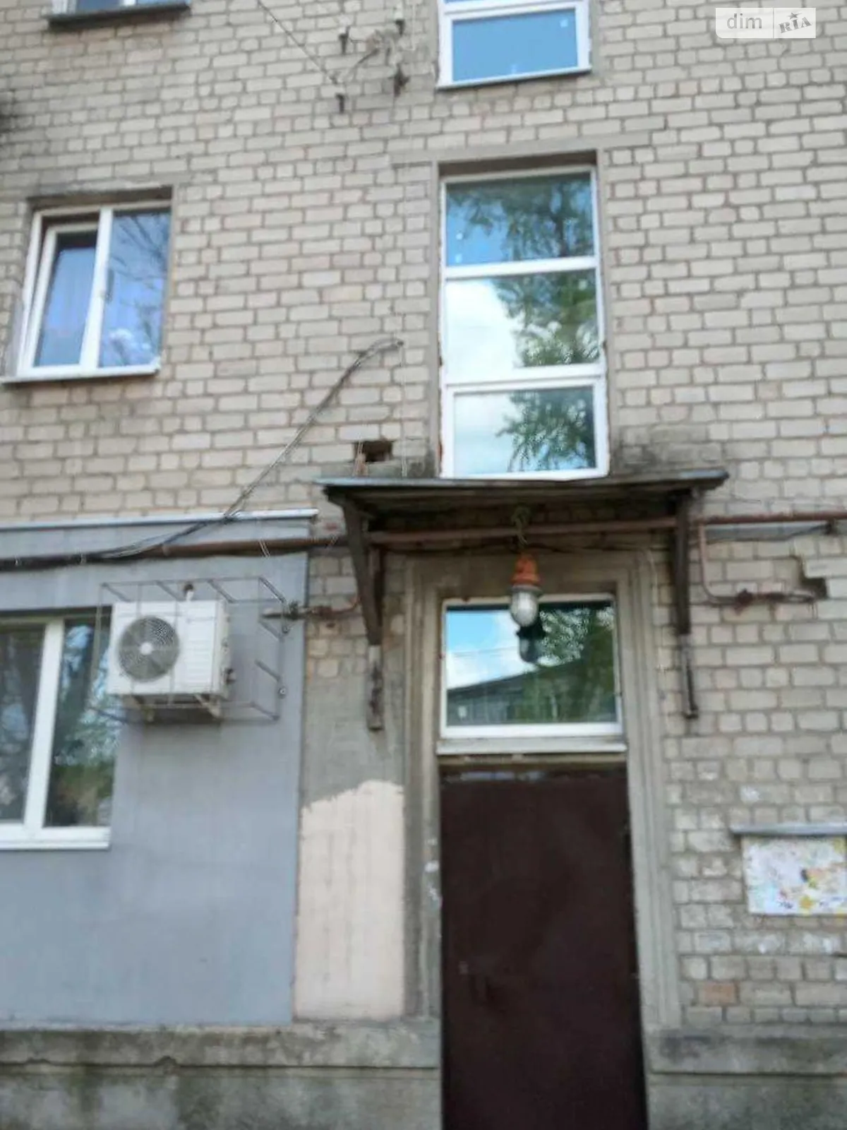 Продается 3-комнатная квартира 56 кв. м в Днепре, ул. Семафорная - фото 1