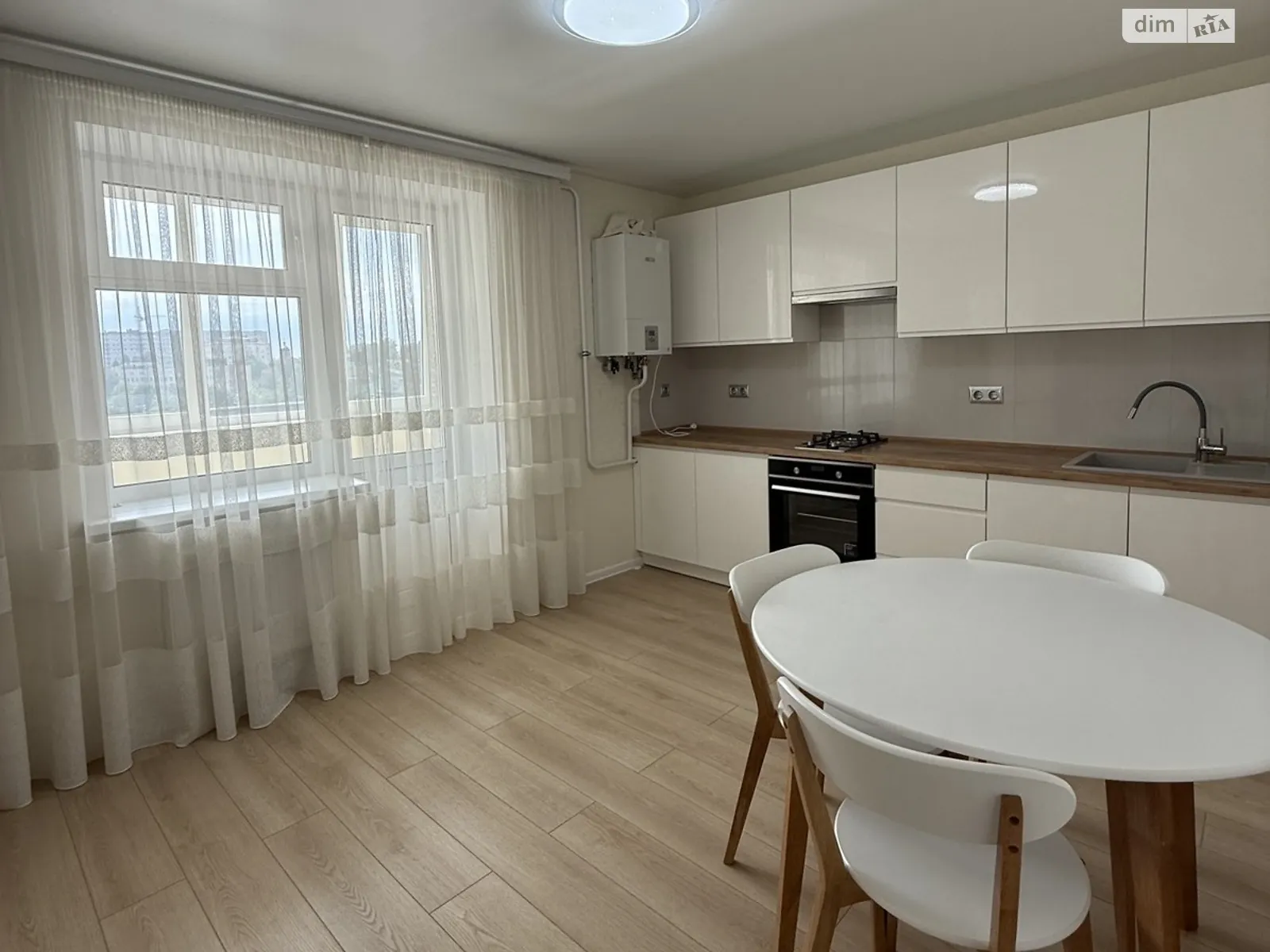 Продається 1-кімнатна квартира 50 кв. м у Хмельницькому, цена: 56999 $ - фото 1