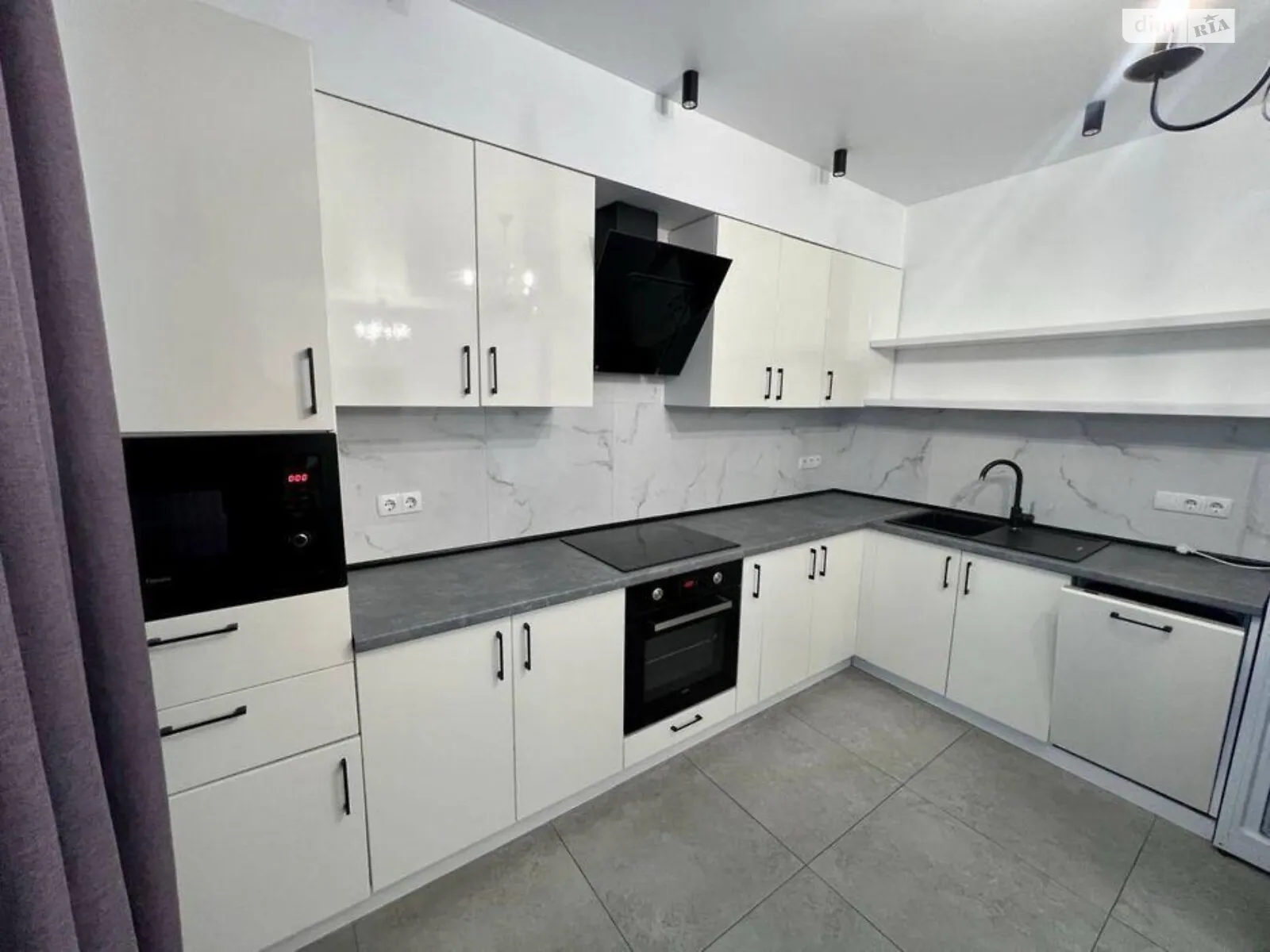 Продається 1-кімнатна квартира 58 кв. м у Києві, вул. Новомостицька, 15 - фото 1