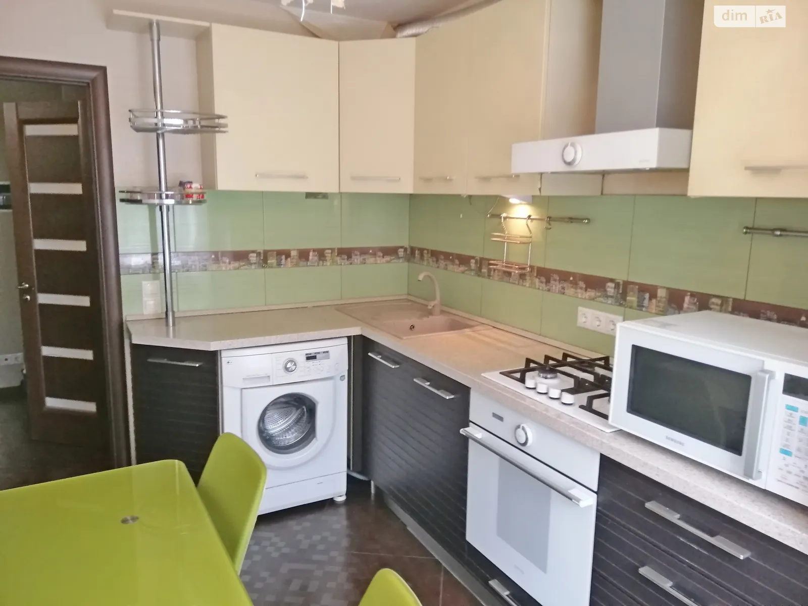 Продается 2-комнатная квартира 50.2 кв. м в Киеве, ул. Верховинная, 82 - фото 1