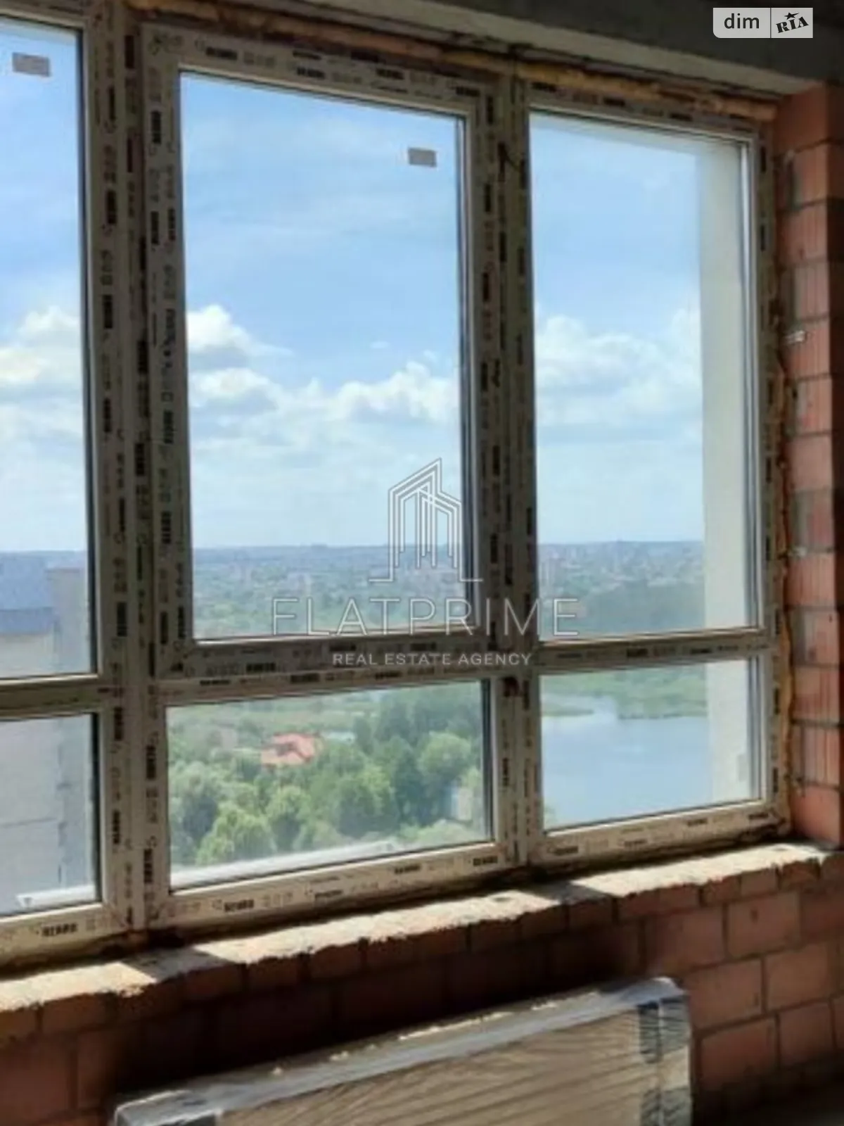 Продается 1-комнатная квартира 39 кв. м в Киеве, ул. Живописная, 3 - фото 1