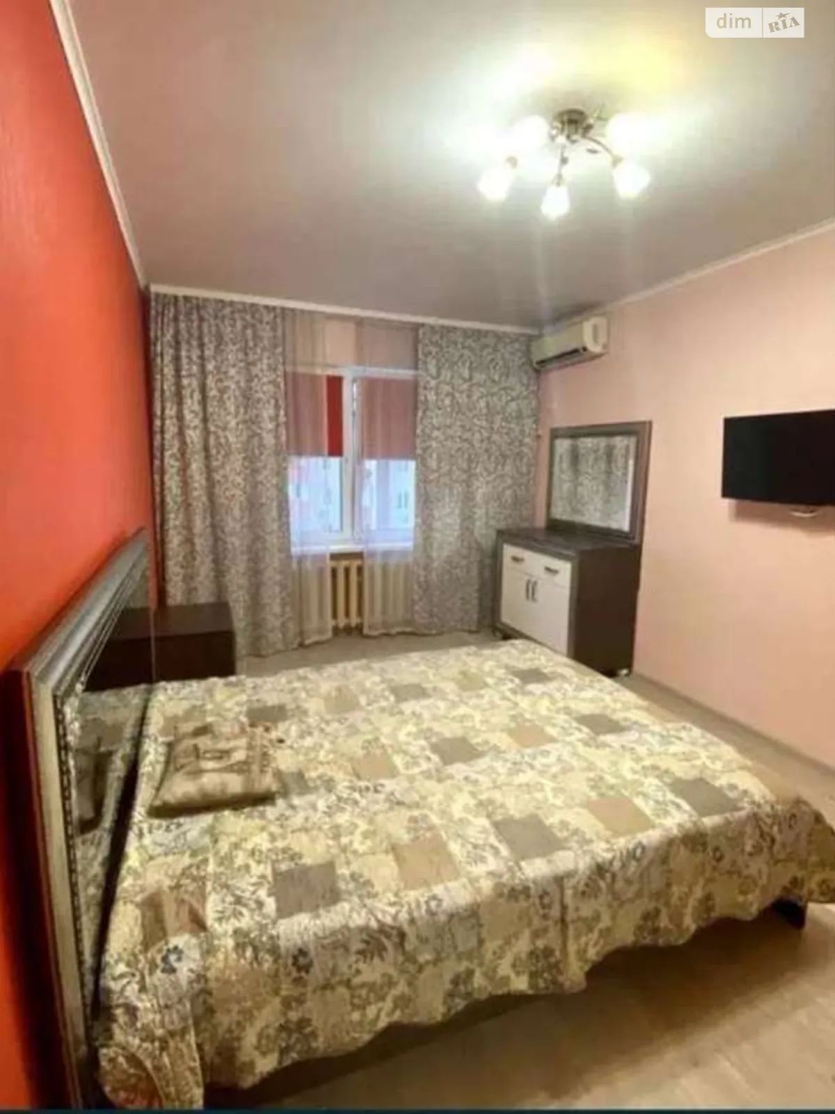 Сдается в аренду 1-комнатная квартира 57 кв. м в Киеве, ул. Урловская, 36 - фото 1