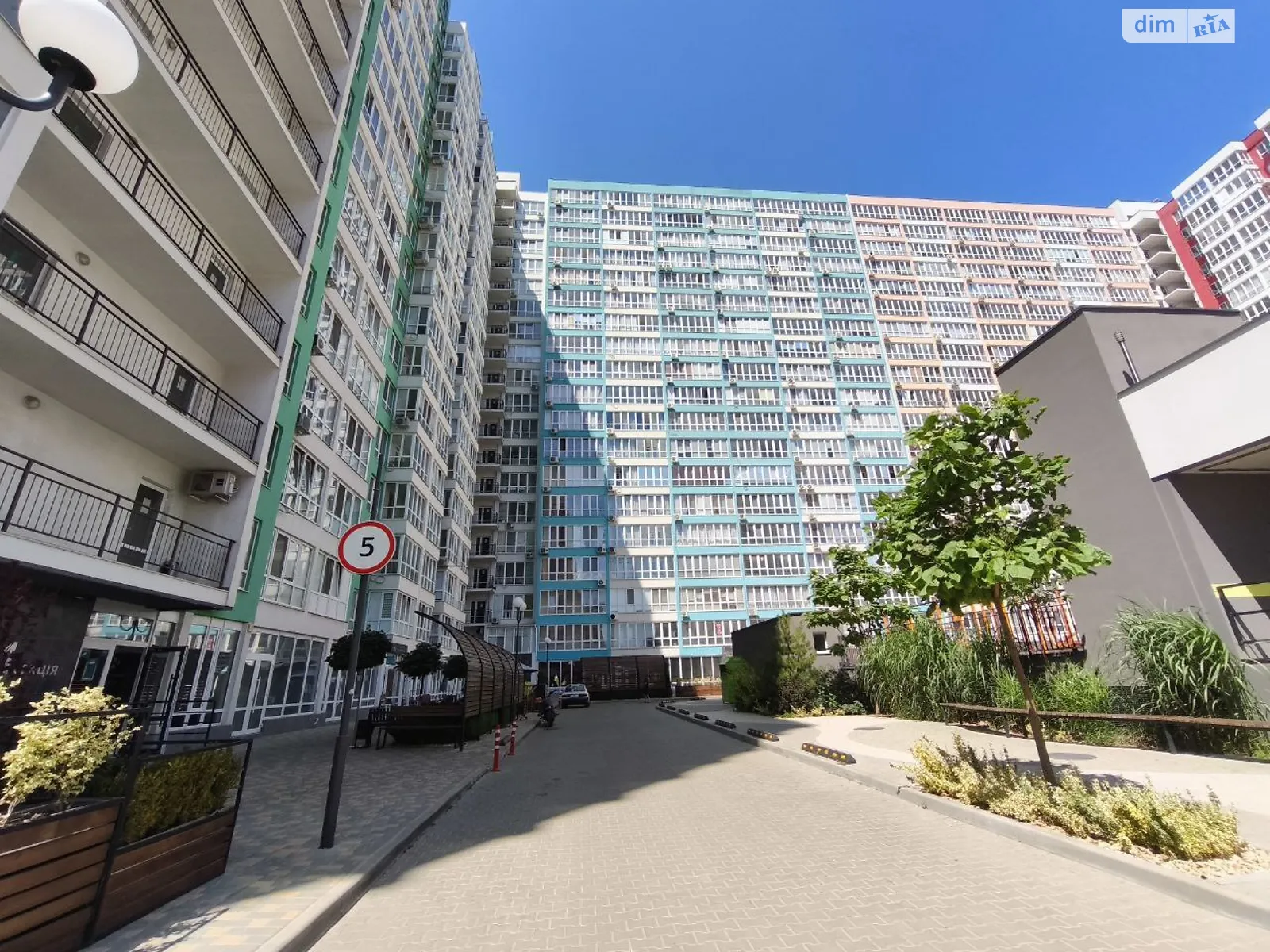 Продается 1-комнатная квартира 32.7 кв. м в Лиманке - фото 1