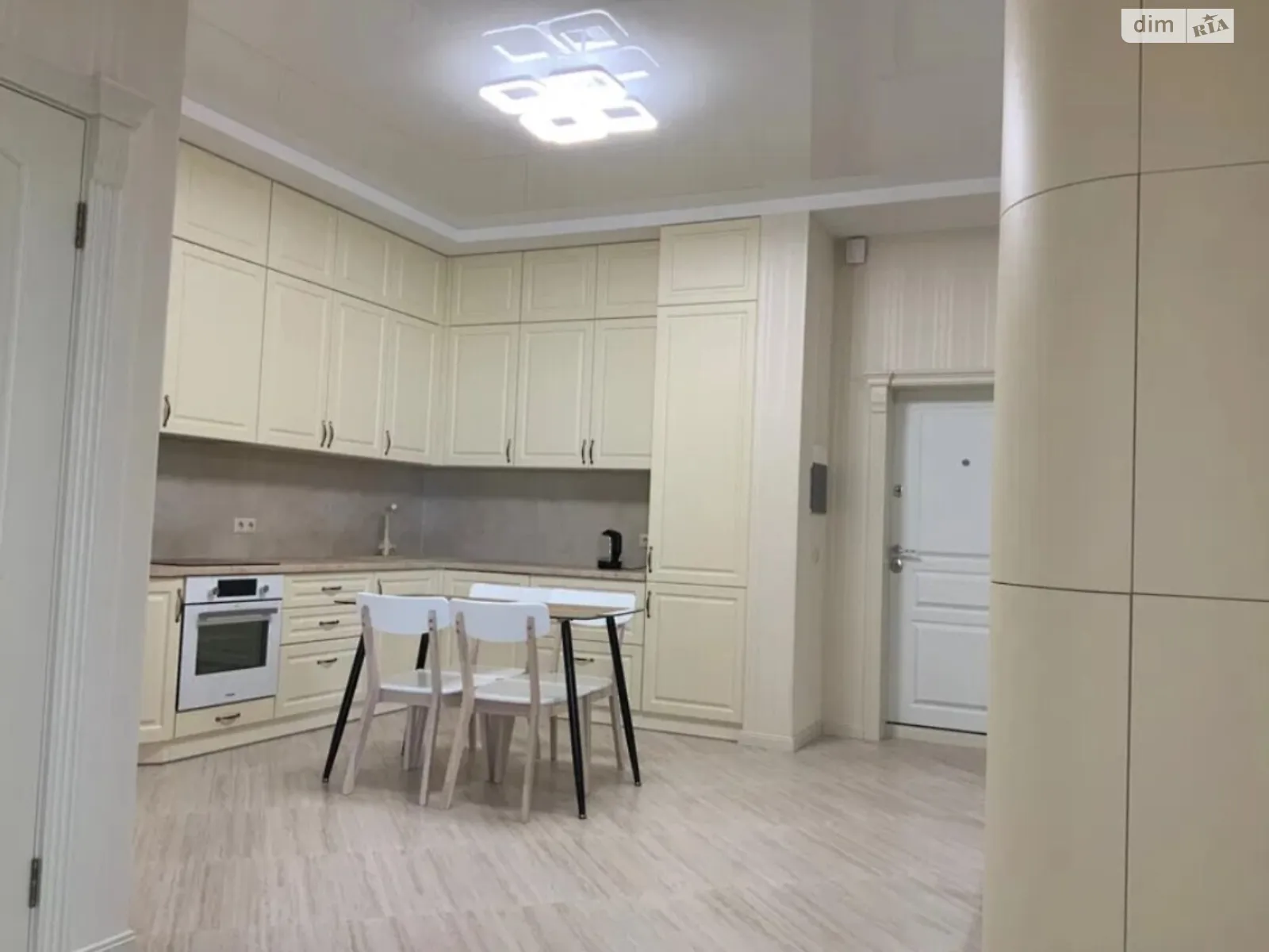 Продається 3-кімнатна квартира 100 кв. м у Києві, вул. Срібнокільська, 3А - фото 1