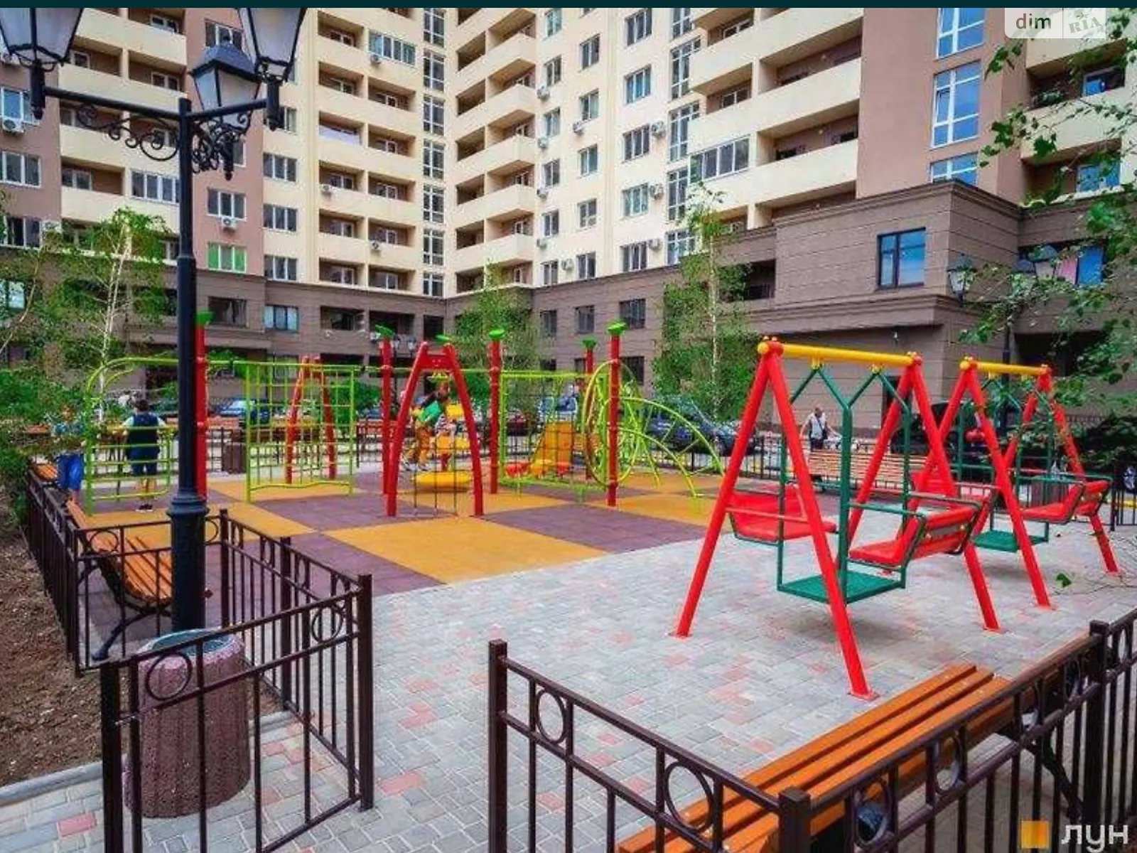 Продается 2-комнатная квартира 52 кв. м в Одессе, ул. Виталия Нестеренко(Академика Воробьёва), 1Б - фото 1