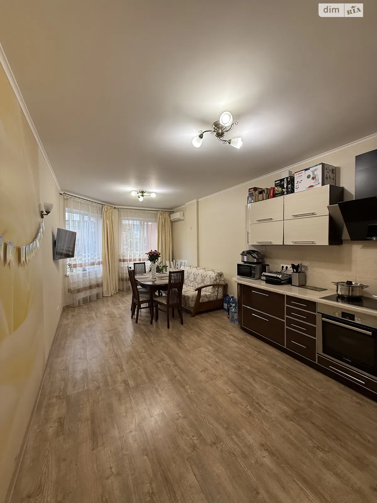 Продається 2-кімнатна квартира 75.1 кв. м у Одесі, мас. Радужний, 9/1 - фото 1
