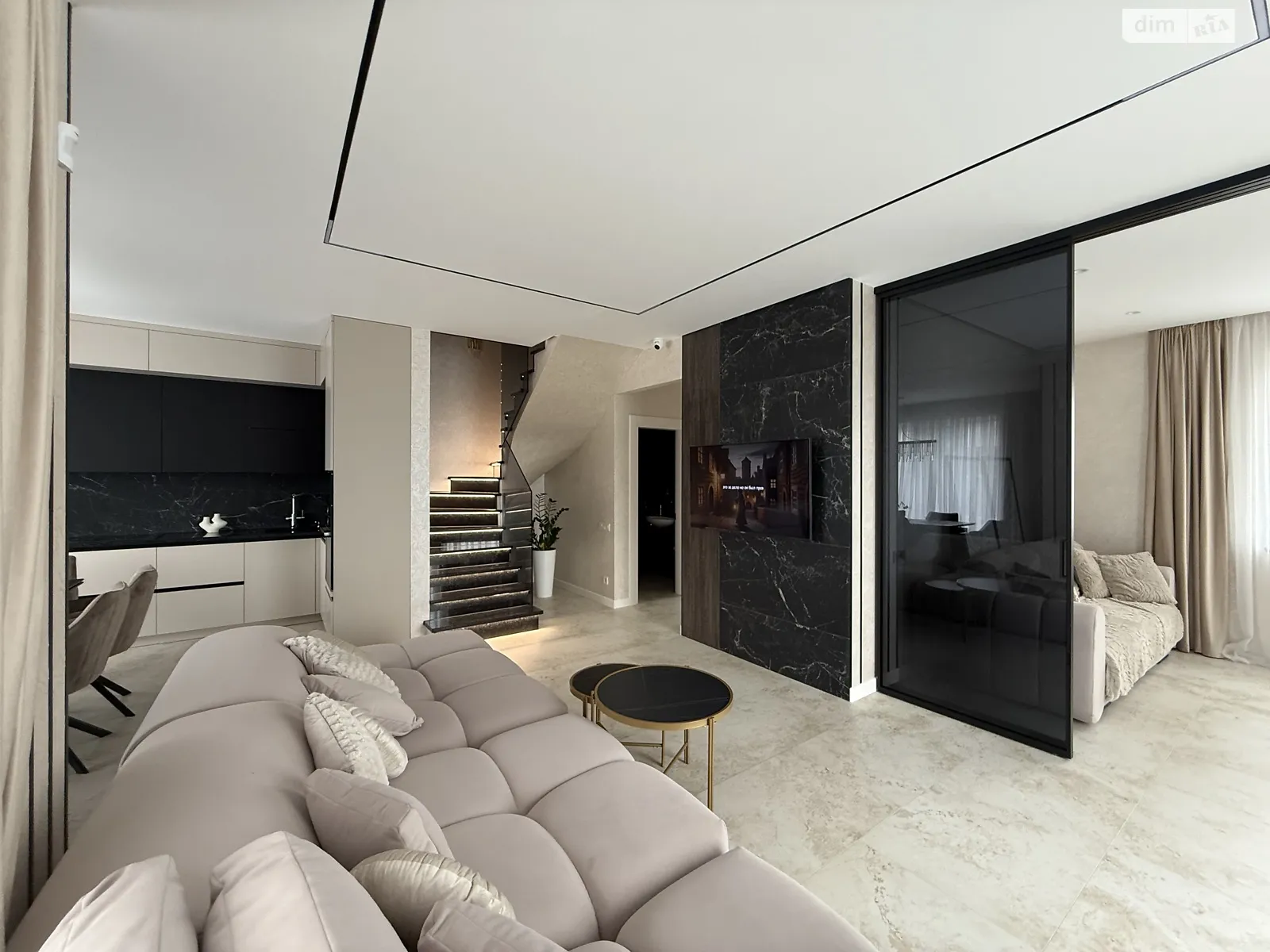 Продается дом на 2 этажа 160 кв. м с террасой, цена: 320000 $ - фото 1
