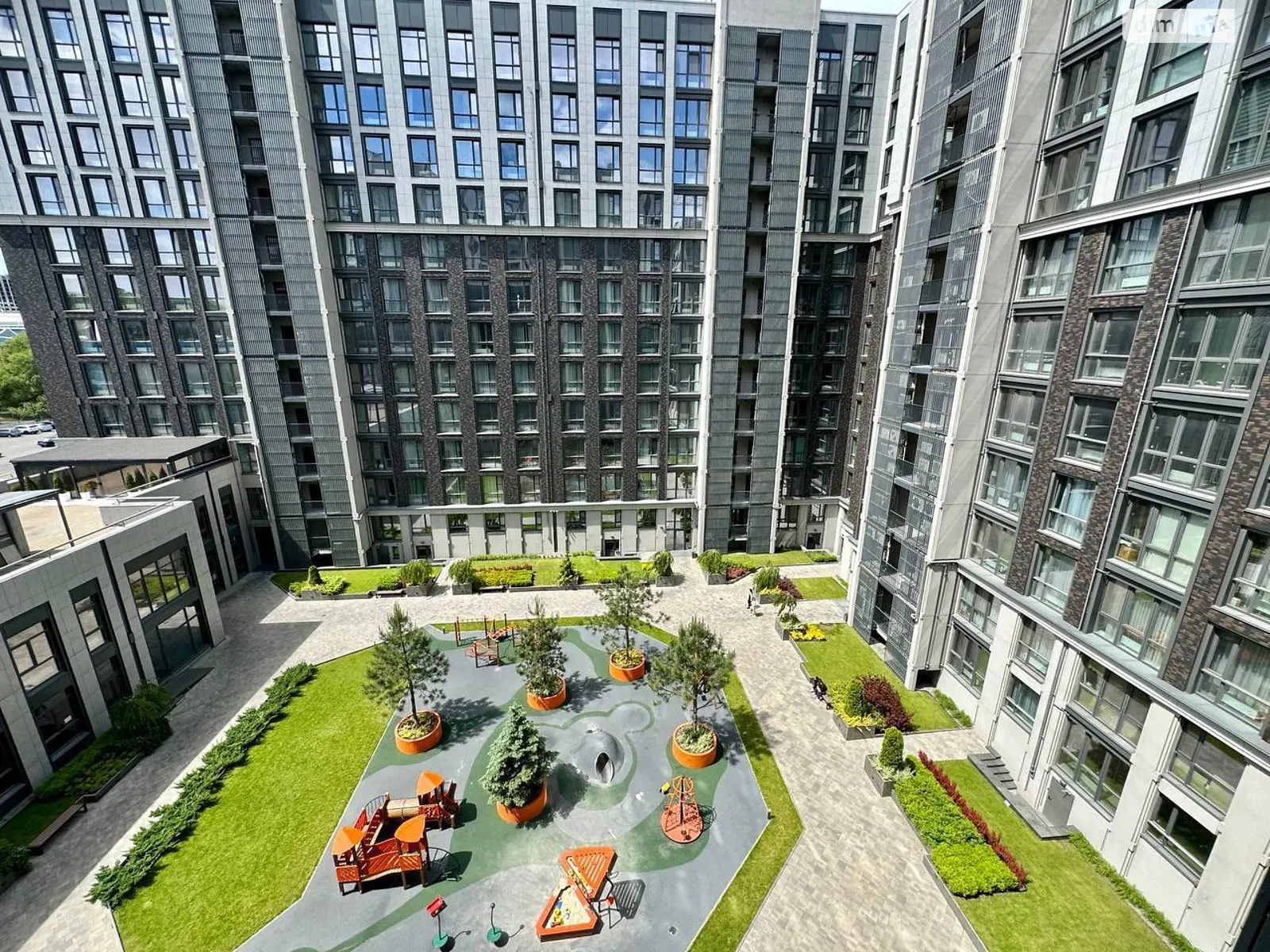 Продається 1-кімнатна квартира 75 кв. м у Дніпрі, вул. Короленка, 22А корпус 1 - фото 1