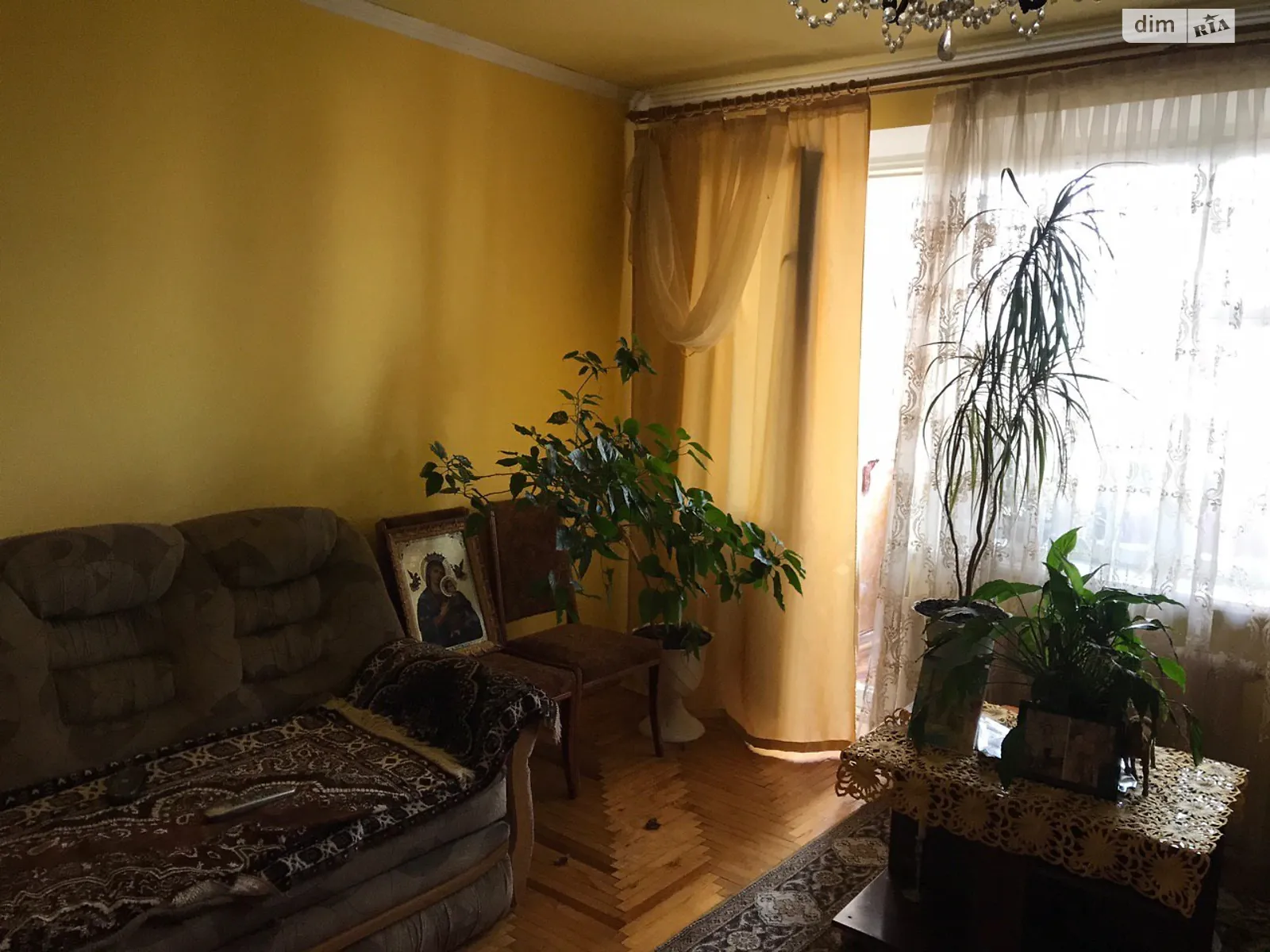 Продается 3-комнатная квартира 64 кв. м в Калуше, ул. Звонарская, 5 - фото 1
