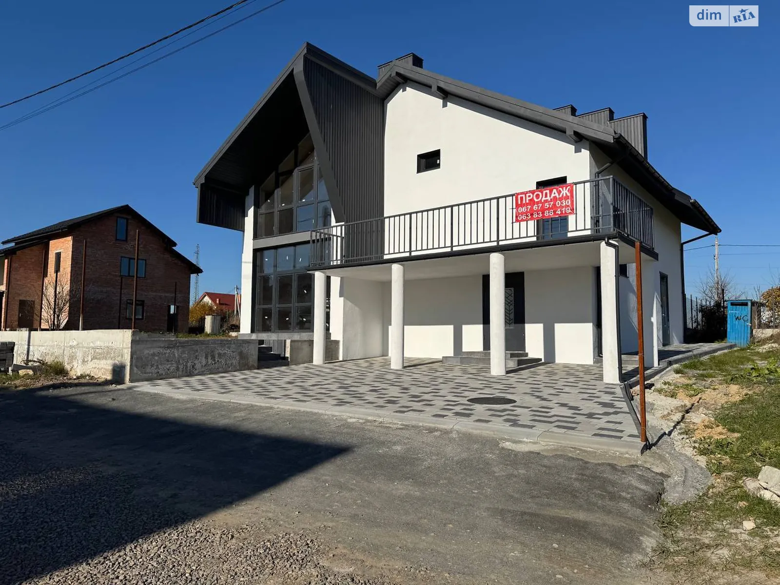 Продается дом на 2 этажа 190.3 кв. м с бассейном, цена: 130000 $ - фото 1