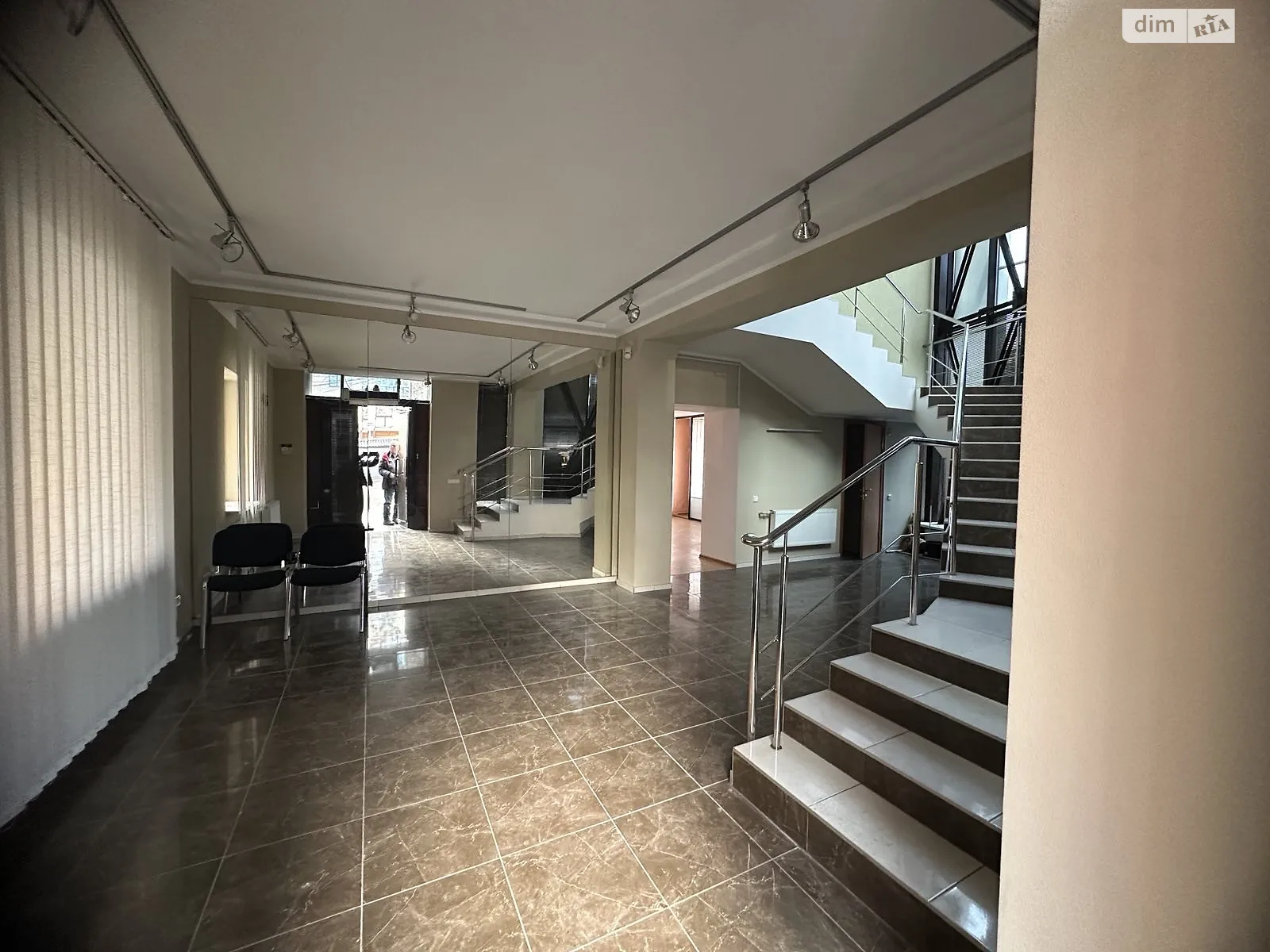 Здається в оренду офіс 165 кв. м в бізнес-центрі, цена: 25000 грн - фото 1