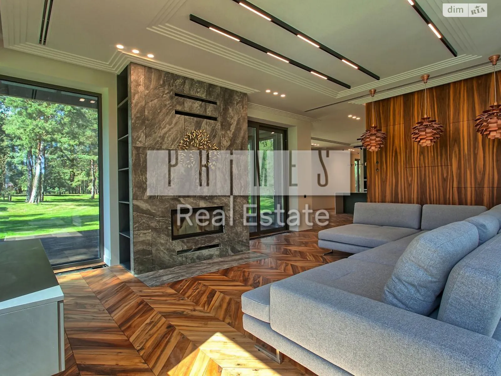 Продается дом на 2 этажа 297.9 кв. м с балконом, цена: 1650000 € - фото 1