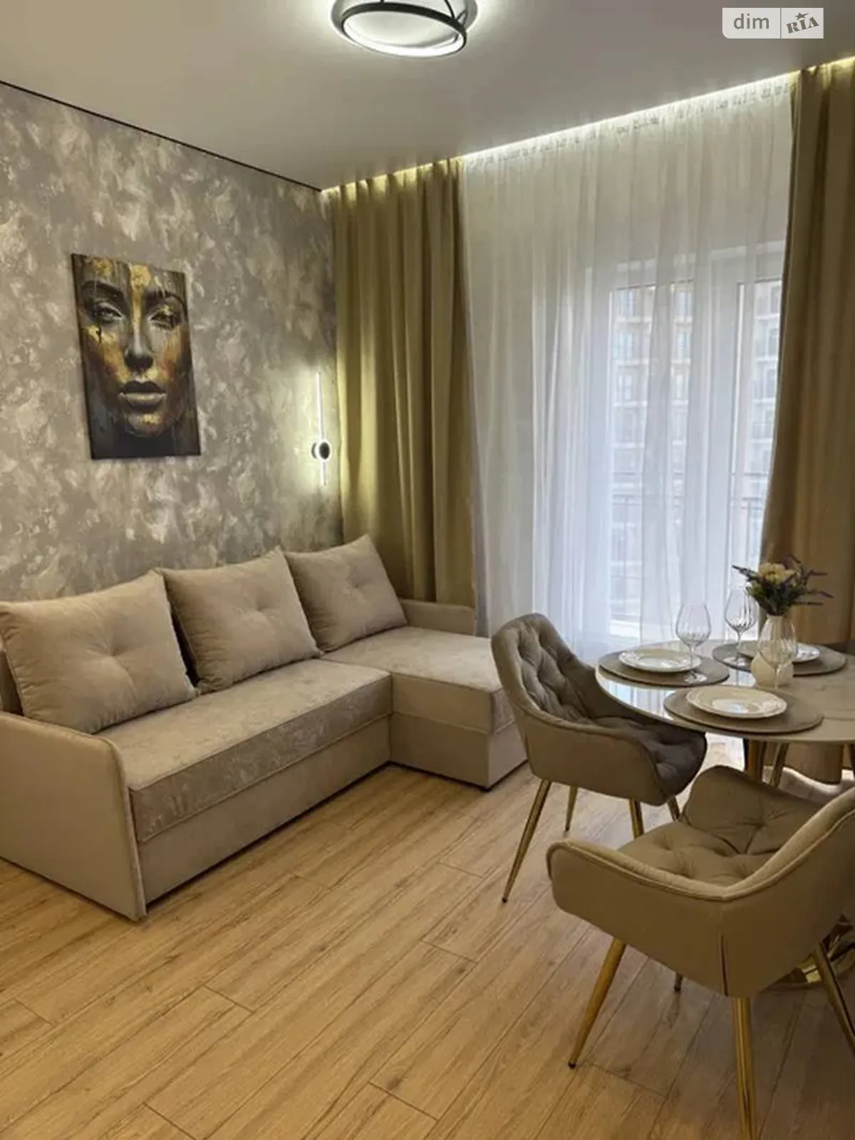 Продается 1-комнатная квартира 41 кв. м в Одессе, ул. Краснова, 1Б - фото 1