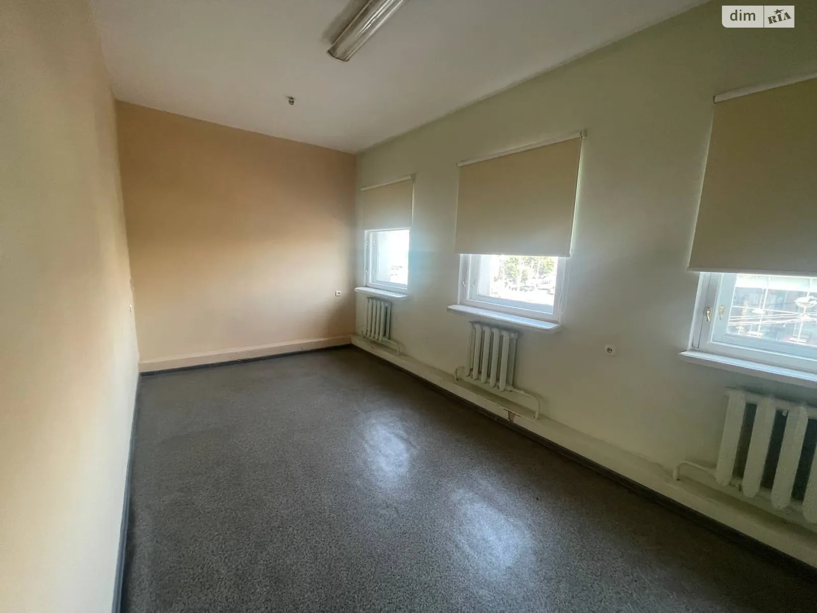 Продається офіс 300 кв. м в бізнес-центрі, цена: 225000 $ - фото 1