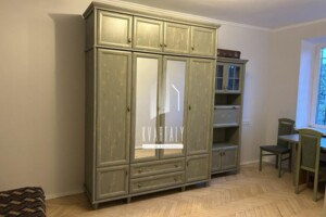 Сниму квартиру в Бородянке долгосрочно
