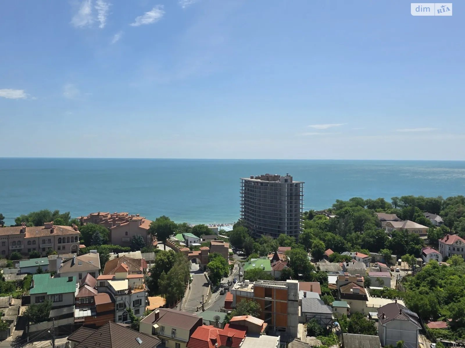 Продается 3-комнатная квартира 93 кв. м в Одессе, ул. Дача Ковалевского, 5 - фото 1