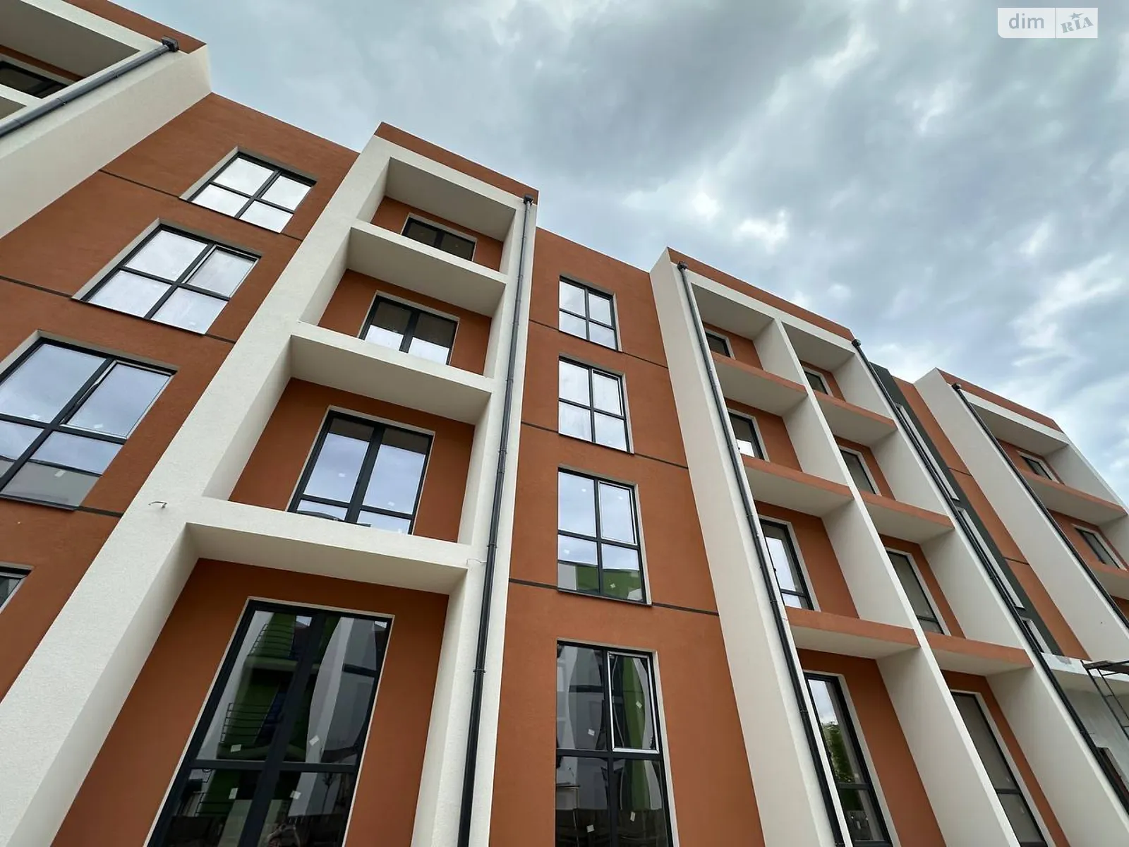 Продается 1-комнатная квартира 34.4 кв. м в Гостомеле, ул. Украинская, 12/3 - фото 1