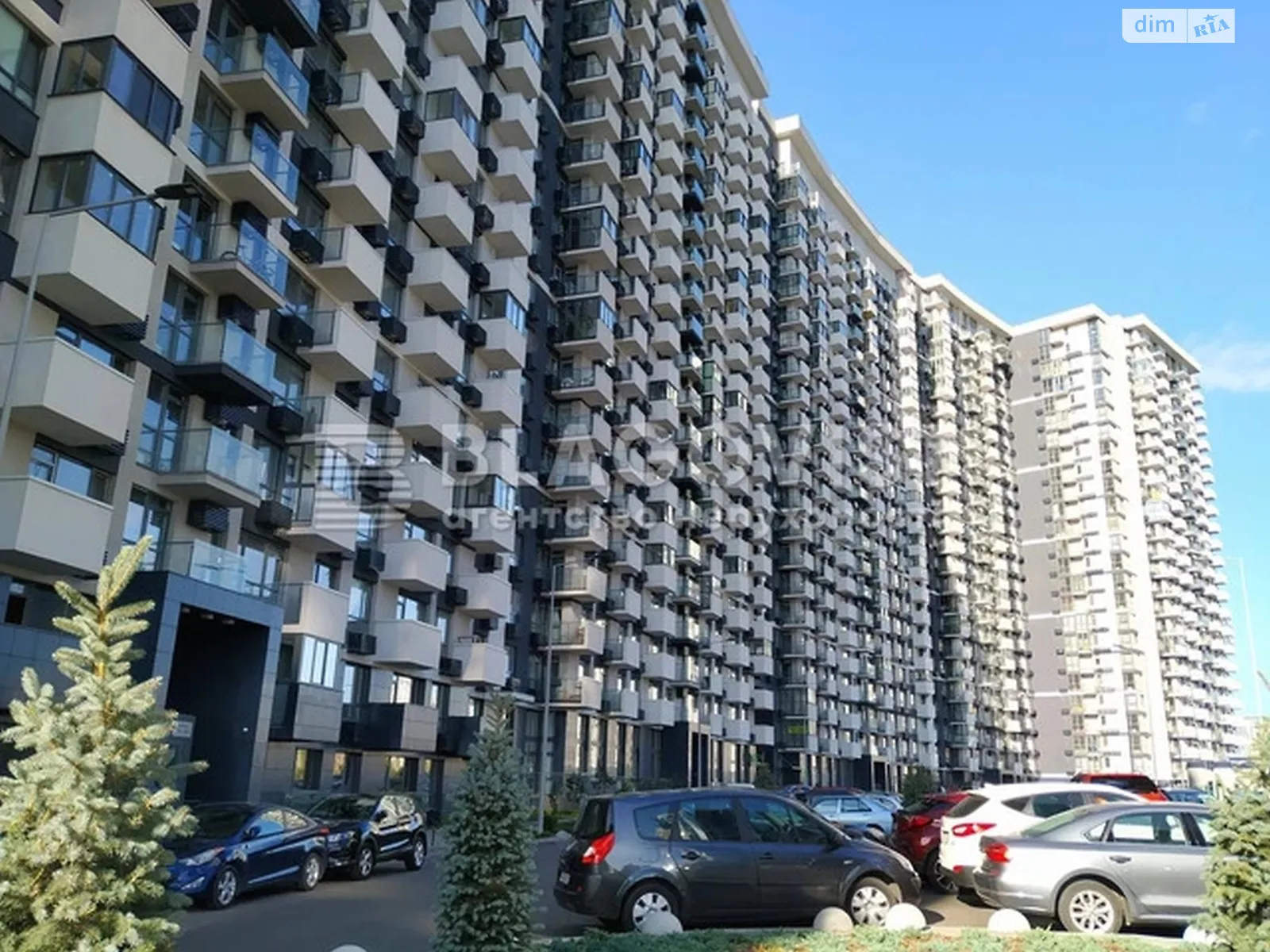 Сдается в аренду офис 160 кв. м в бизнес-центре, цена: 3200 $ - фото 1