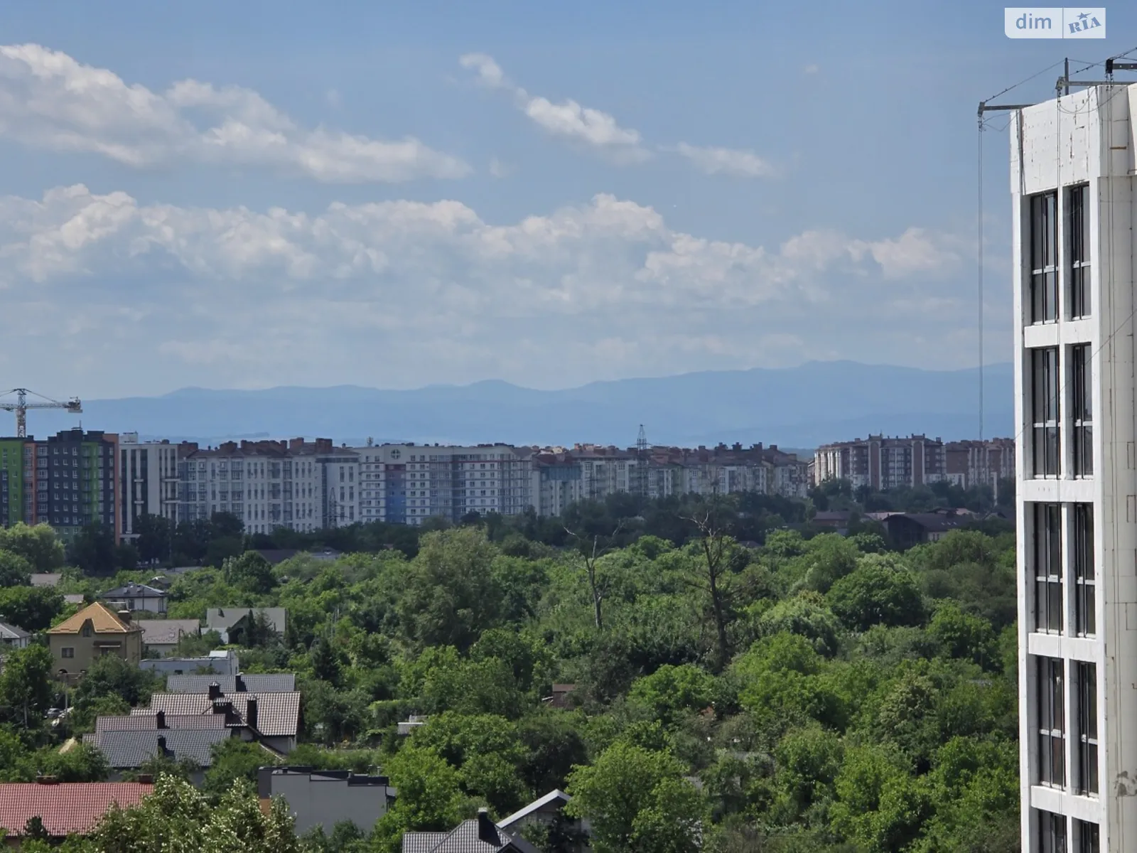 Продается 1-комнатная квартира 45 кв. м в Ивано-Франковске, ул. Ленкавского, 34/4 - фото 1