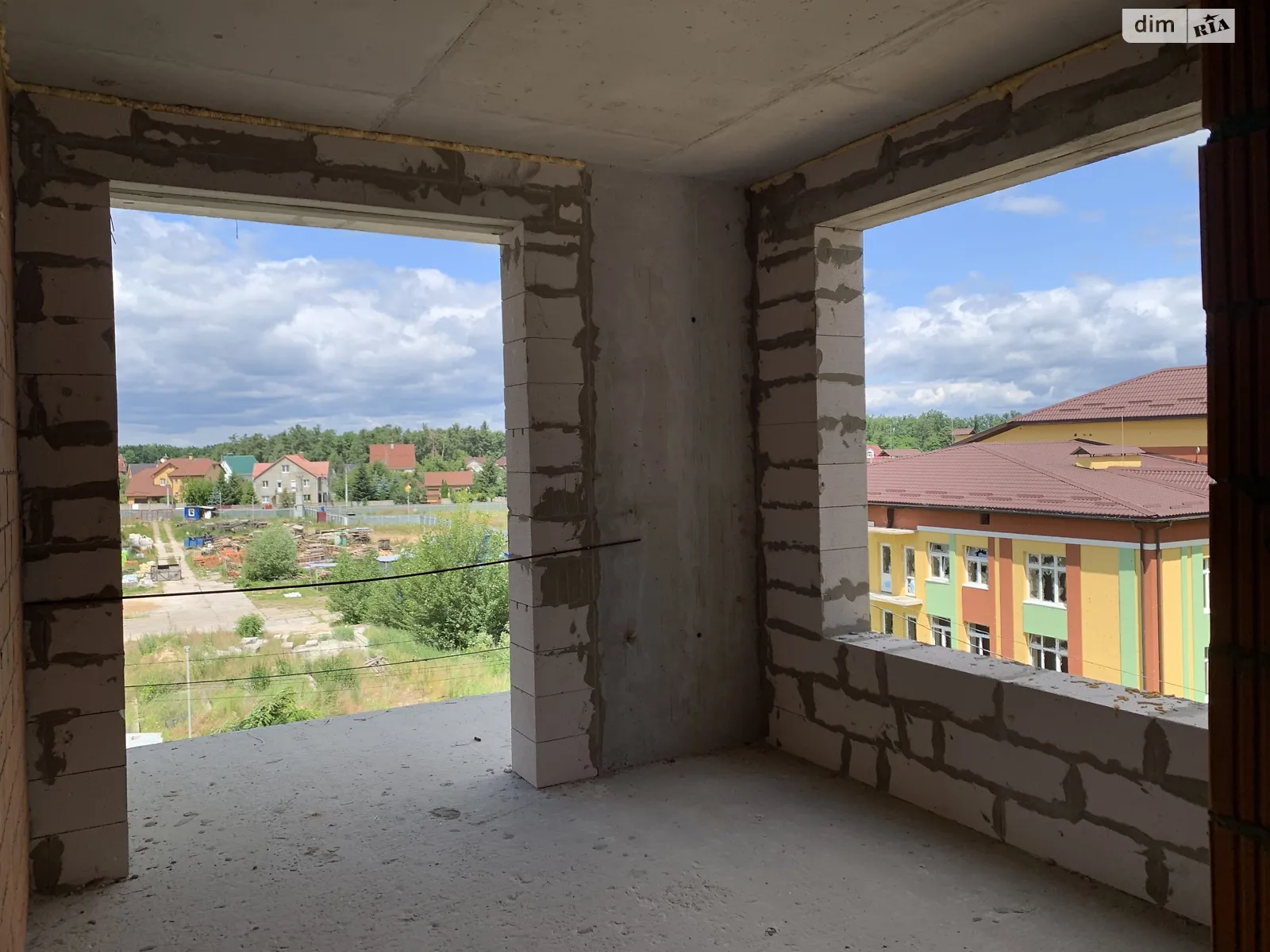 Продається 3-кімнатна квартира 77 кв. м у Бучі, бул. Леоніда Бірюкова, 2А корпус 2 - фото 1