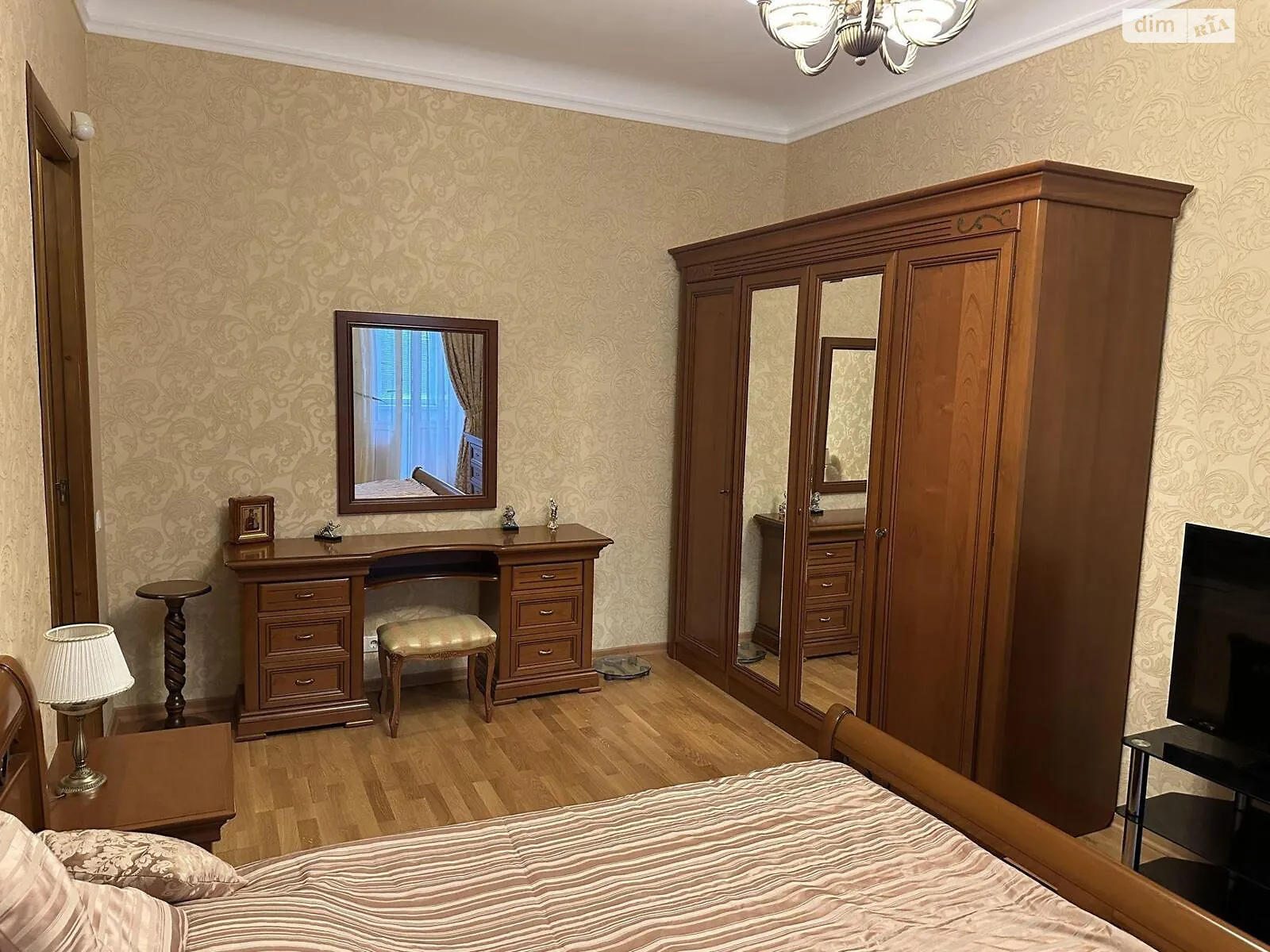 Сдается в аренду 3-комнатная квартира 77 кв. м в Киеве, пер. Ивана Марьяненко, 7 - фото 1
