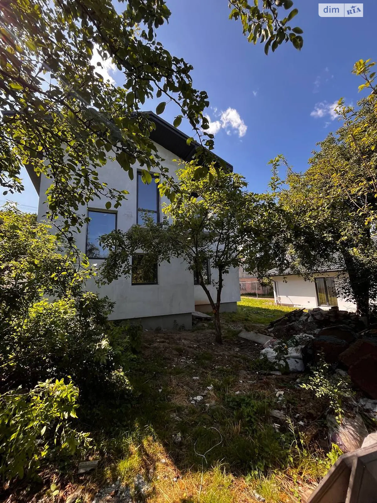 Продается дом на 2 этажа 131.4 кв. м с гаражом, цена: 105000 $ - фото 1