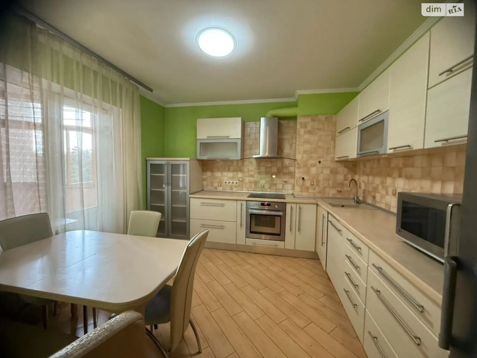 Продается 3-комнатная квартира 98 кв. м в Киеве, ул. Олевская, 7 - фото 1