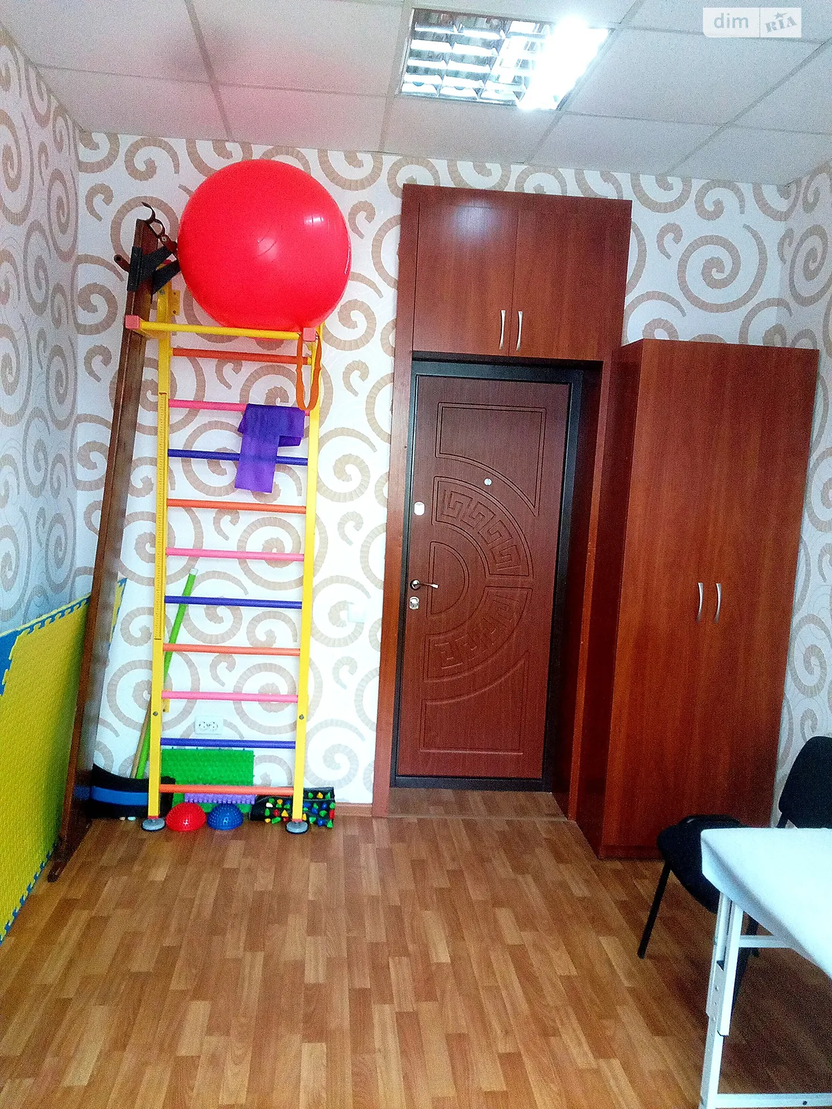 Сдается в аренду офис 12 кв. м в бизнес-центре, цена: 5000 грн - фото 1
