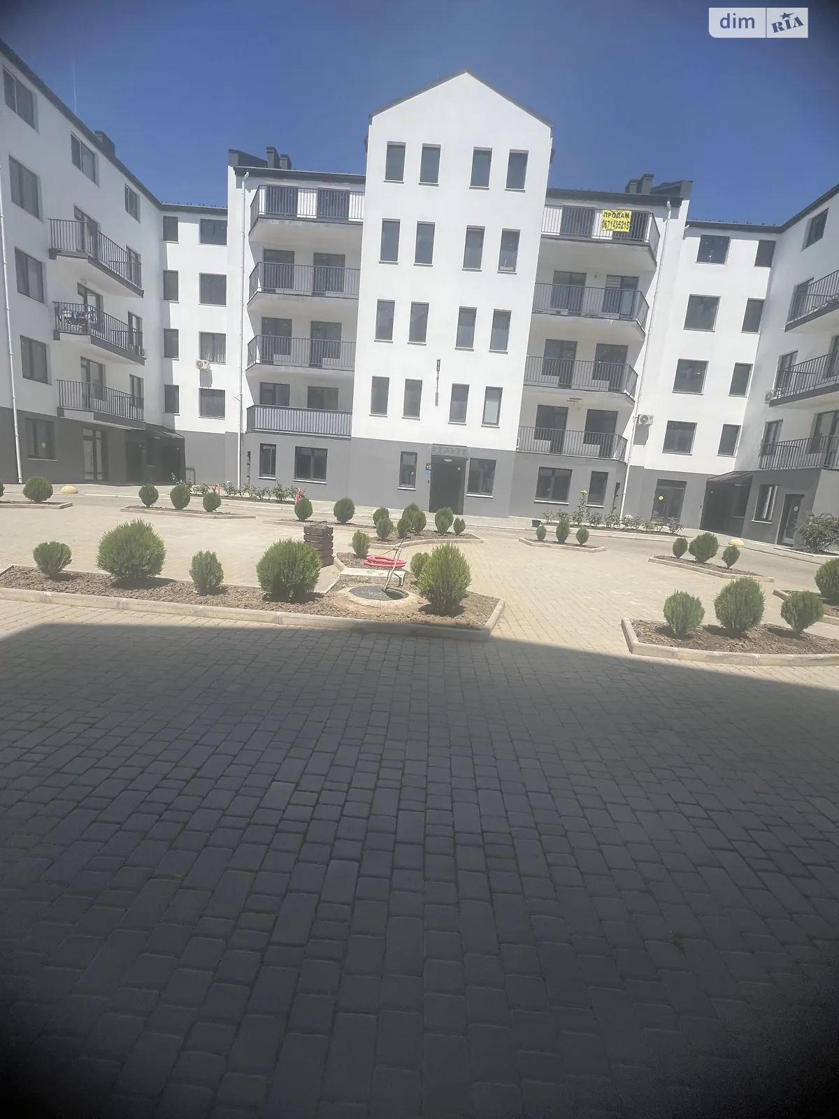 Продається 2-кімнатна квартира 60 кв. м у Одесі, вул. Академіка Сахарова - фото 1